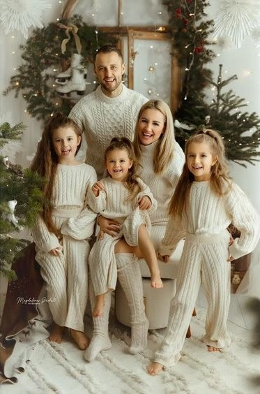 Что надеть на новогоднюю фотосессию: полный гид по созданию идеального образа. Профессиональная фотосъемка в Крыму. Натуральные эмоции и живые кадры. Забронируйте дату прямо сейчас!