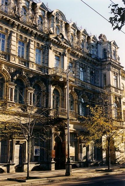 Музеи Севастополя, что посмотреть в Севастополе, экскурсии по Севастополю. Профессиональная фотосъемка в Крыму. Натуральные эмоции и живые кадры. Забронируйте дату прямо сейчас!