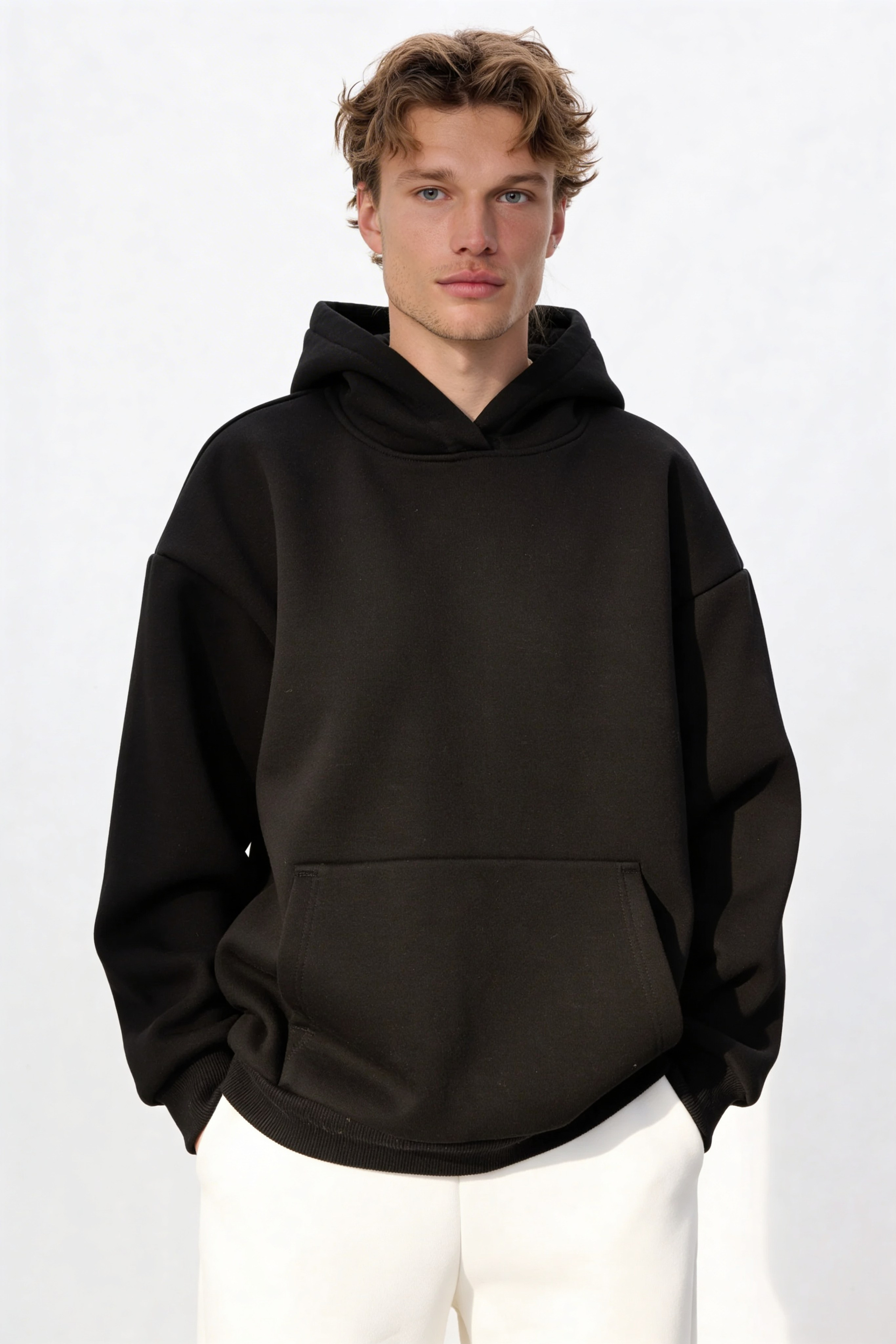 Телодвижения — AI-кампания для российского бренда одежды | jl.art.ai.lab. Анна Карчмит — AI-художник. Эдиториал, нейрофотосессия и контент для fashion и beauty брендов