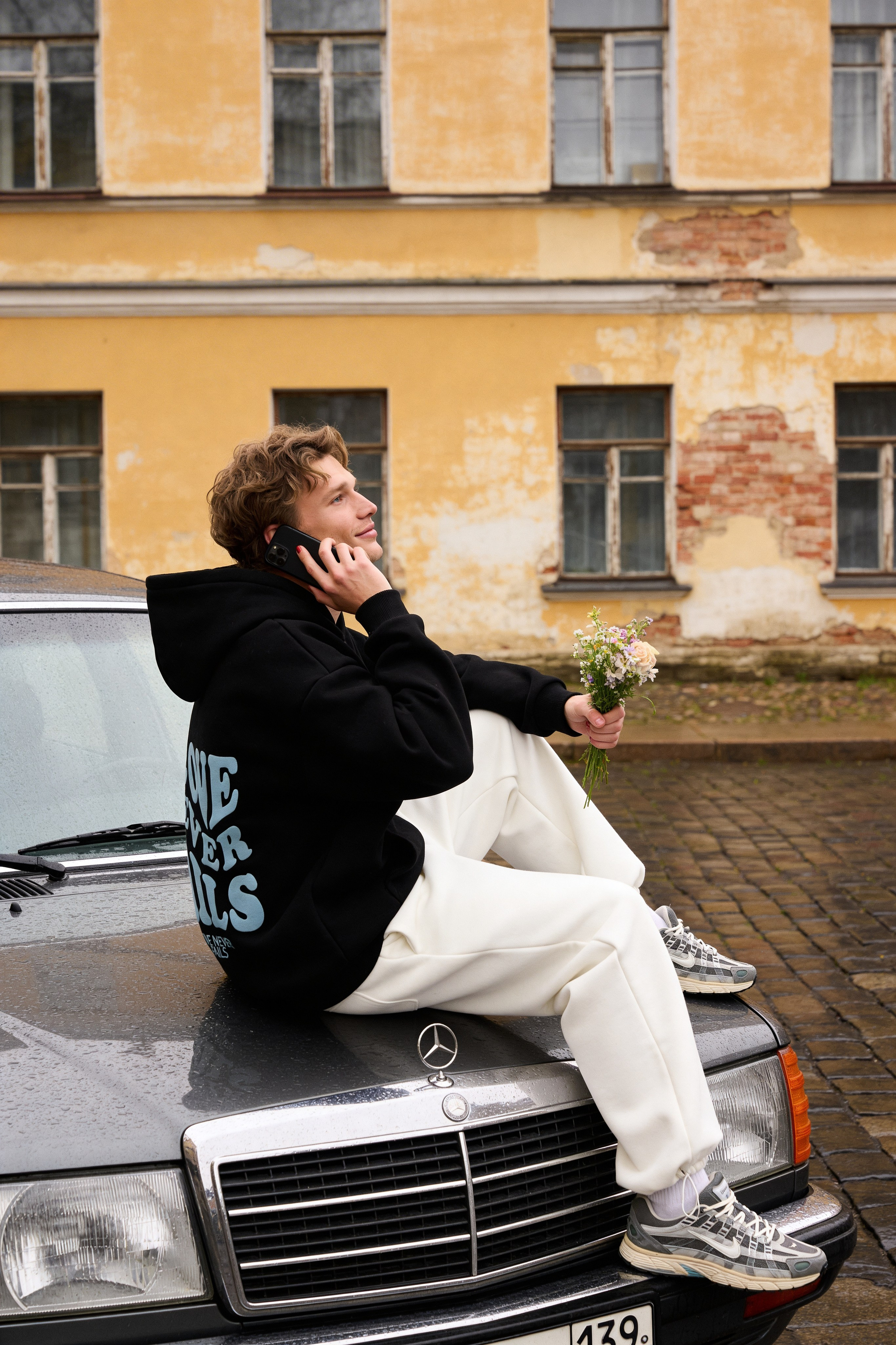 Телодвижения — AI-кампания для российского бренда одежды | jl.art.ai.lab. Анна Карчмит — AI-художник. Эдиториал, нейрофотосессия и контент для fashion и beauty брендов