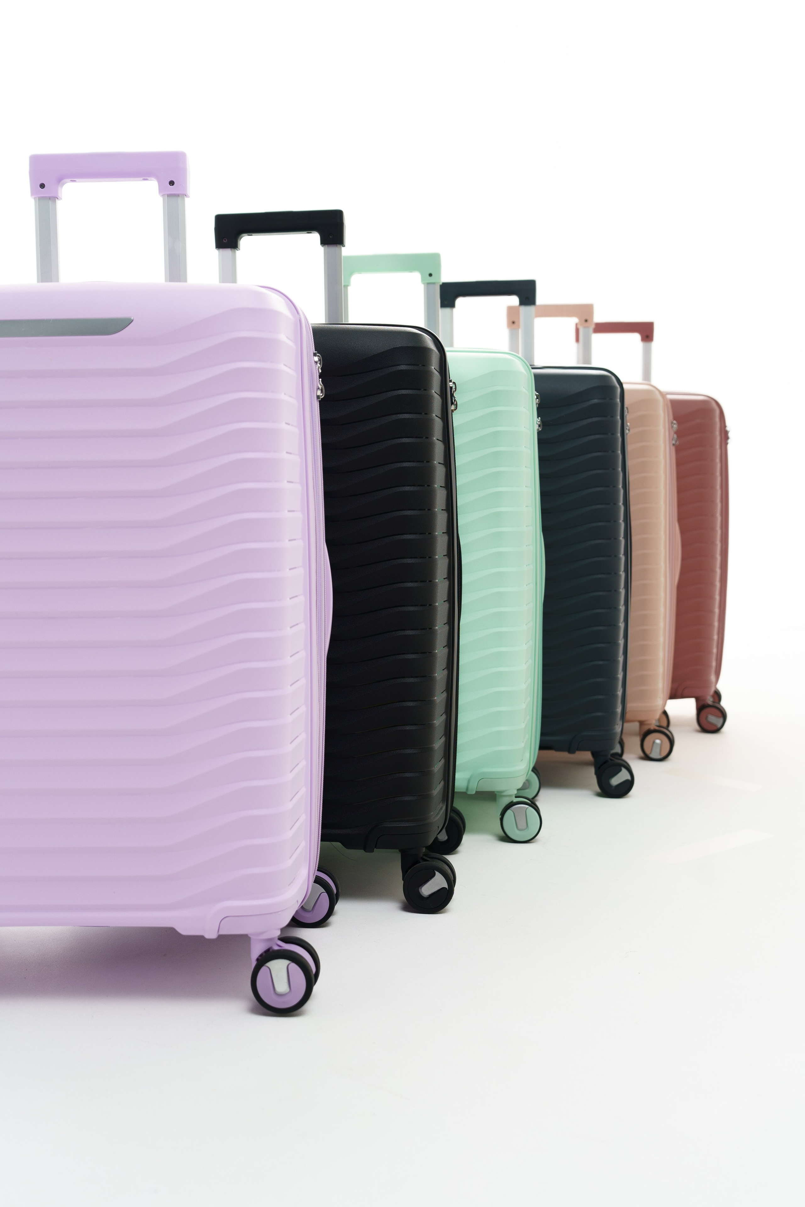 Каталог. Михаил Евтух — фотограф для брендов и маркетплейсов в Минске