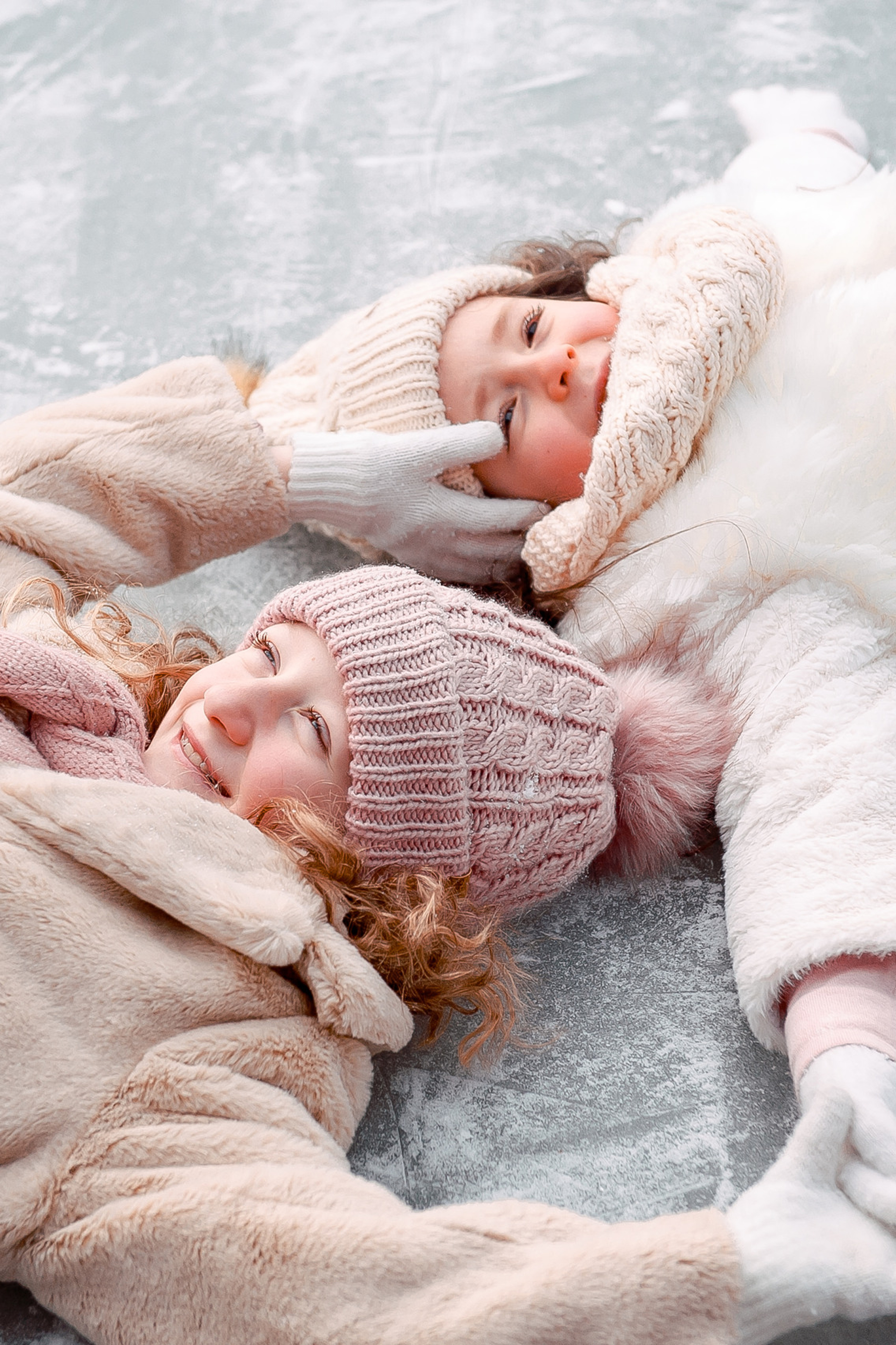 Подружки Амелия и Оливия на катке, МО, Ногинск, Шале