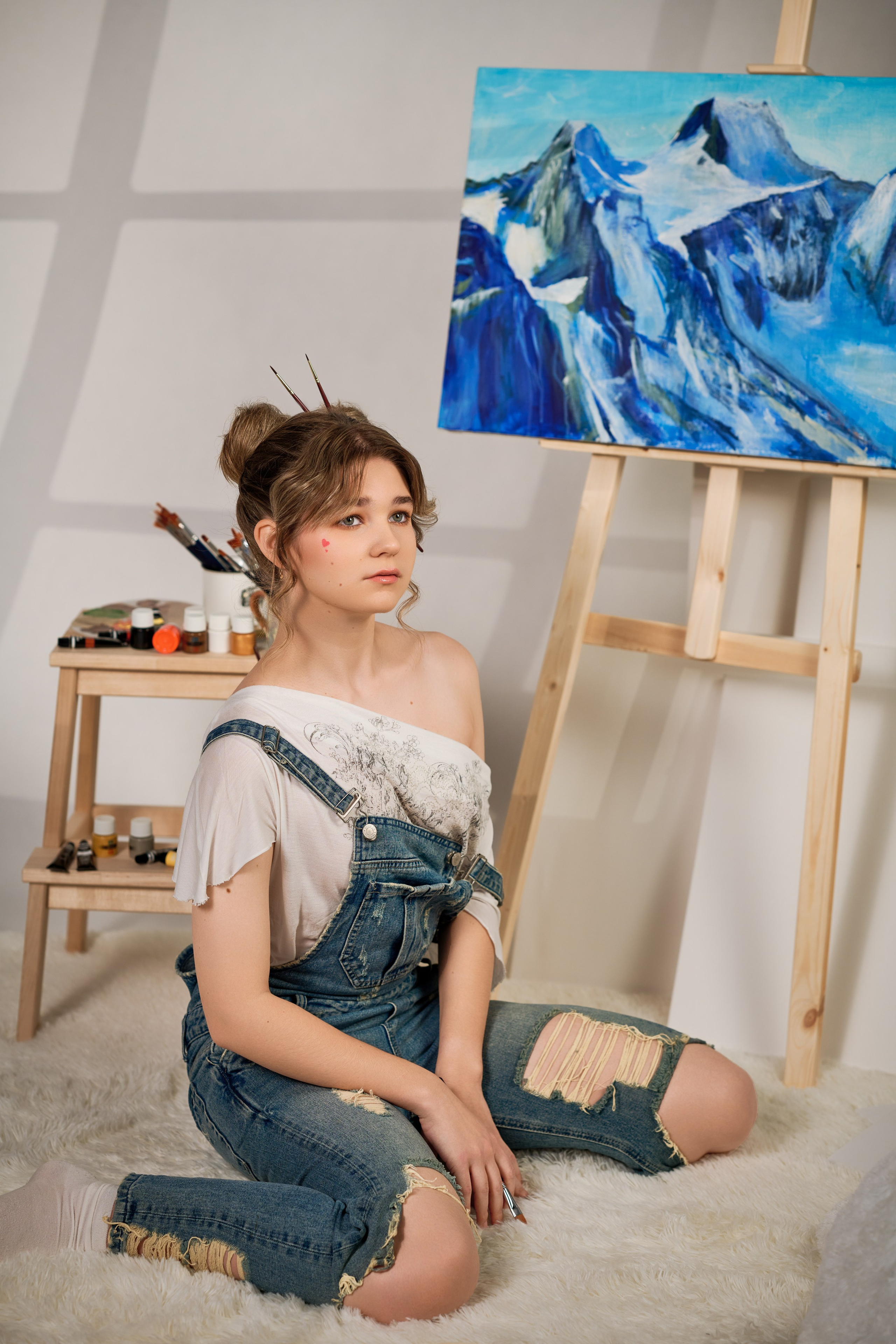 Элла. Черным по белому