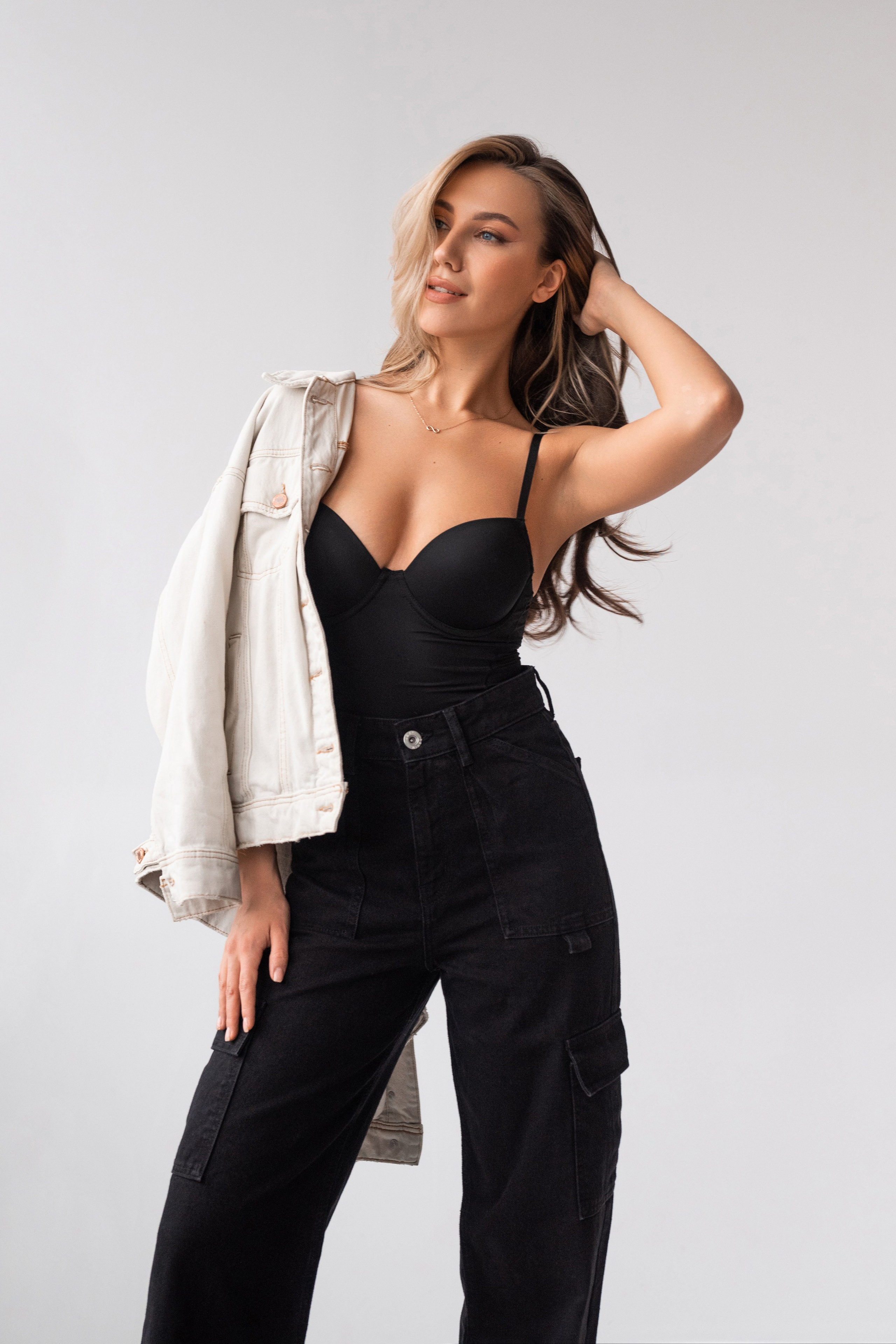 Джинсы на взрослых