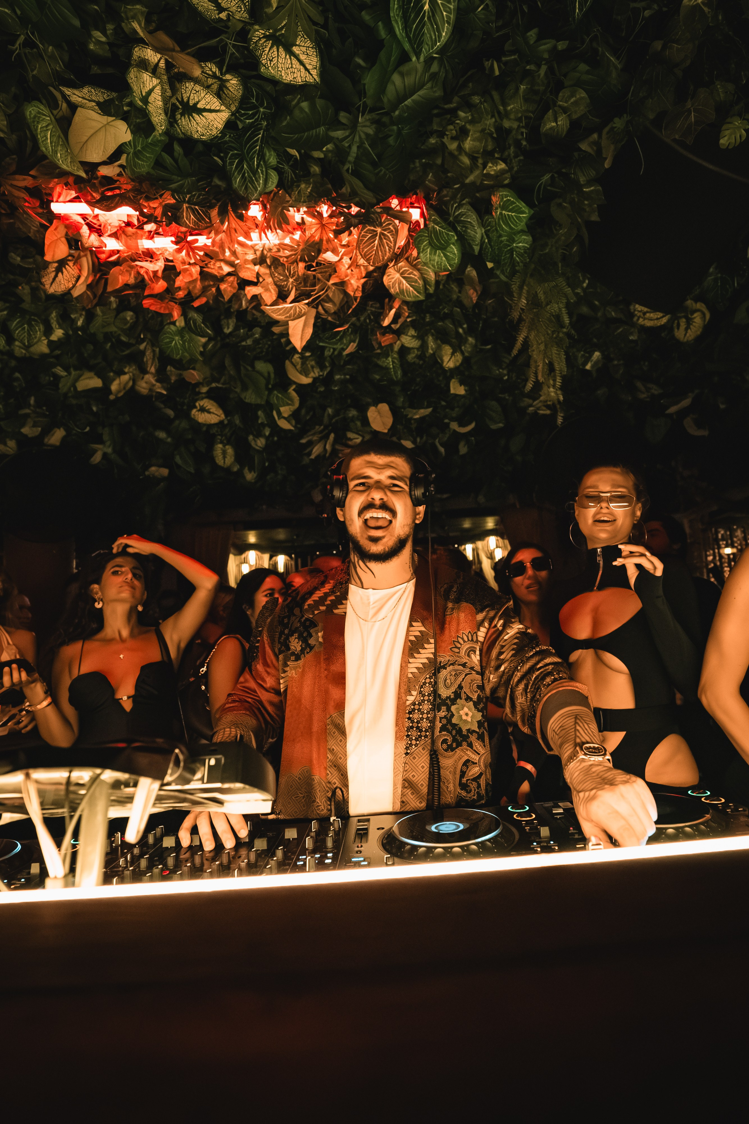 Vintage Culture, Brazilian DJ and record producer performance in Savaya, Bali. Сергей Зворыгин
