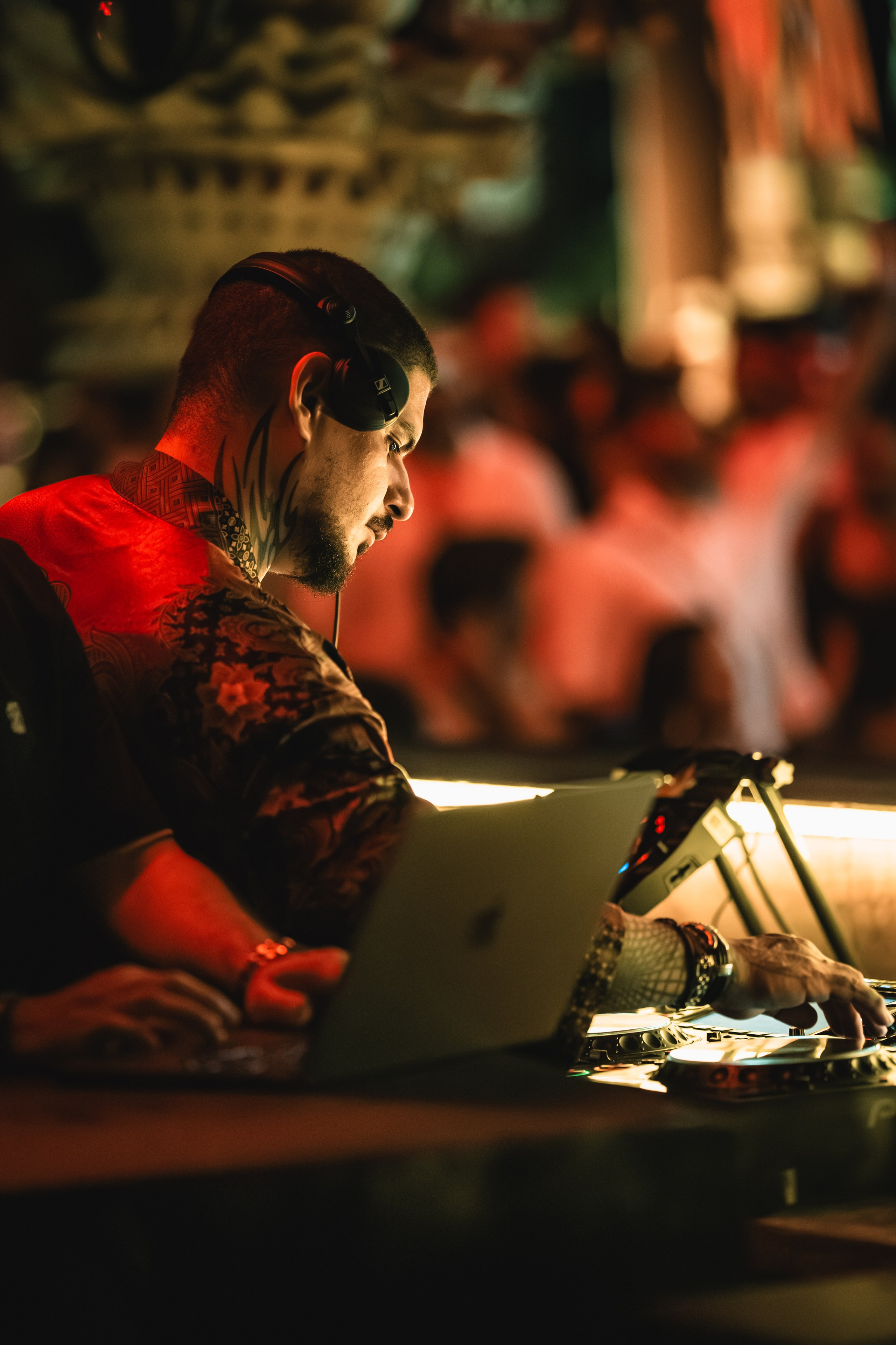 Vintage Culture, Brazilian DJ and record producer performance in Savaya, Bali. Сергей Зворыгин