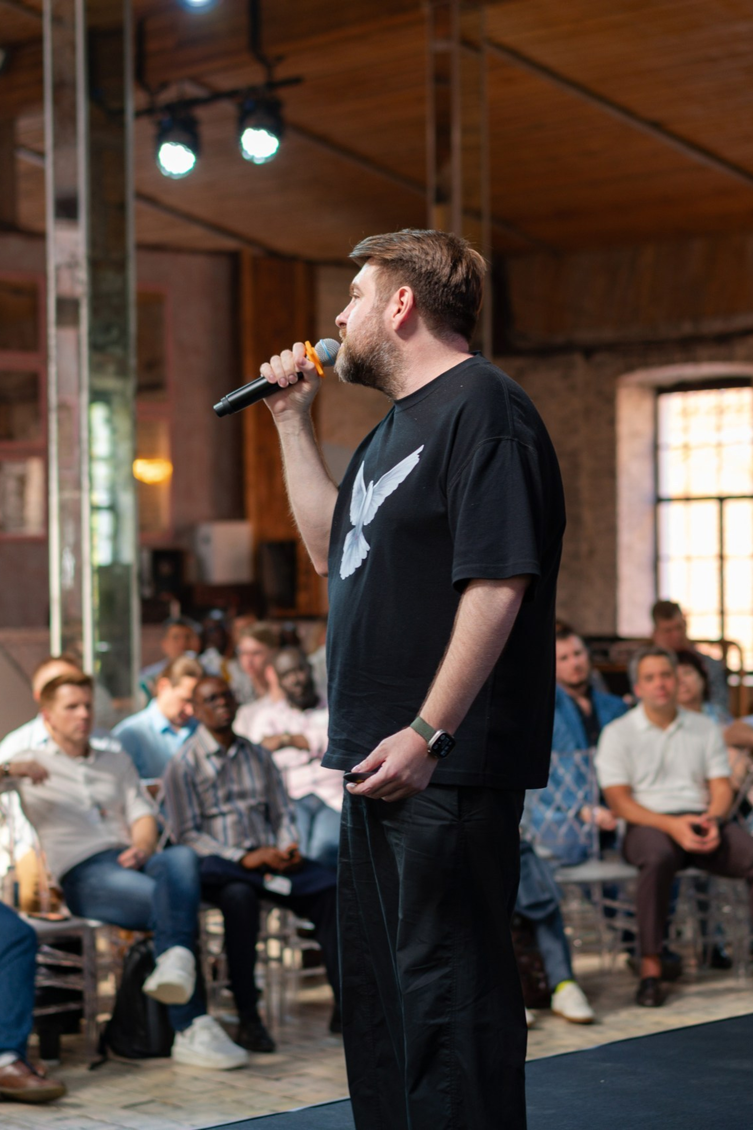 Фотограф на деловое мероприятие, выставку, форум. Репортажный фотограф Измалков Артем