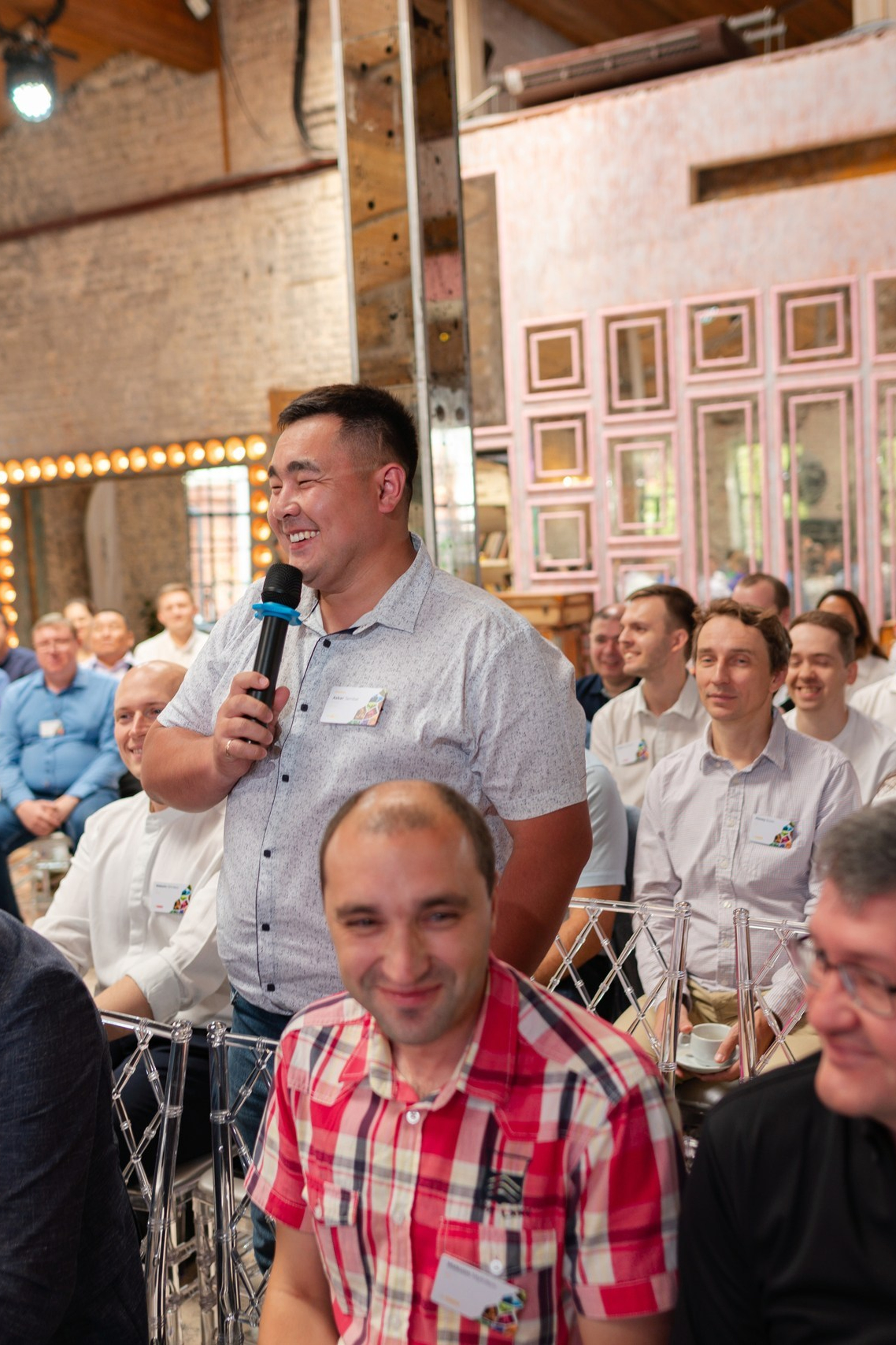 Фотограф на деловое мероприятие, выставку, форум. Репортажный фотограф Измалков Артем