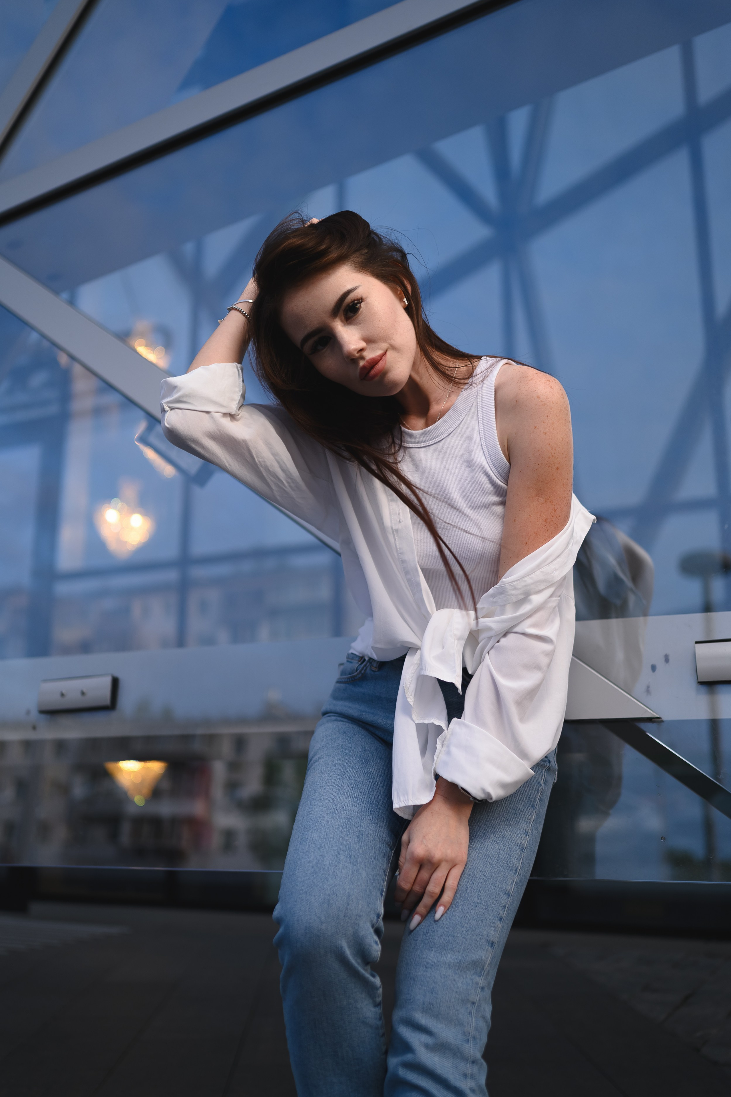 Женская портретная фотосессия в осеннем парке