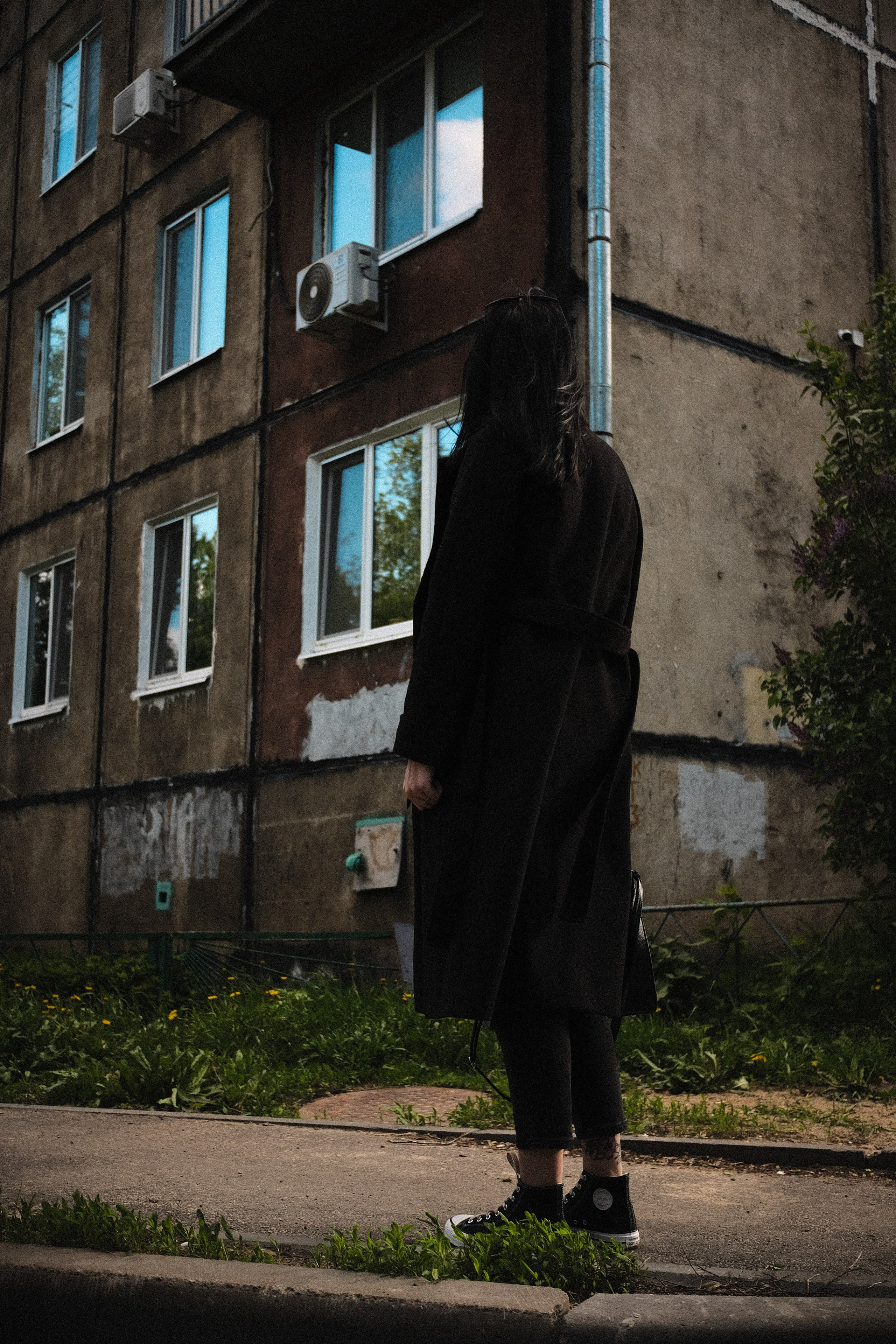 Мужская портретная фотосессия у Национальной библиотеки в Казани