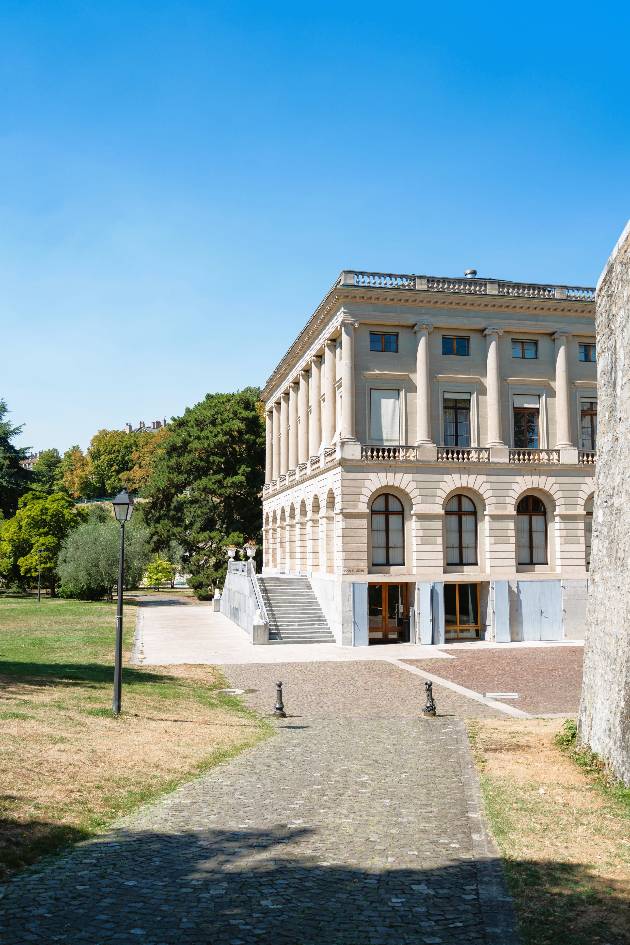 Photography Tips & Advice | Geneva Photographer's Guide - Tanya. Professional Wedding Photographer Geneva & Romande Switzerland | Tanya Creator