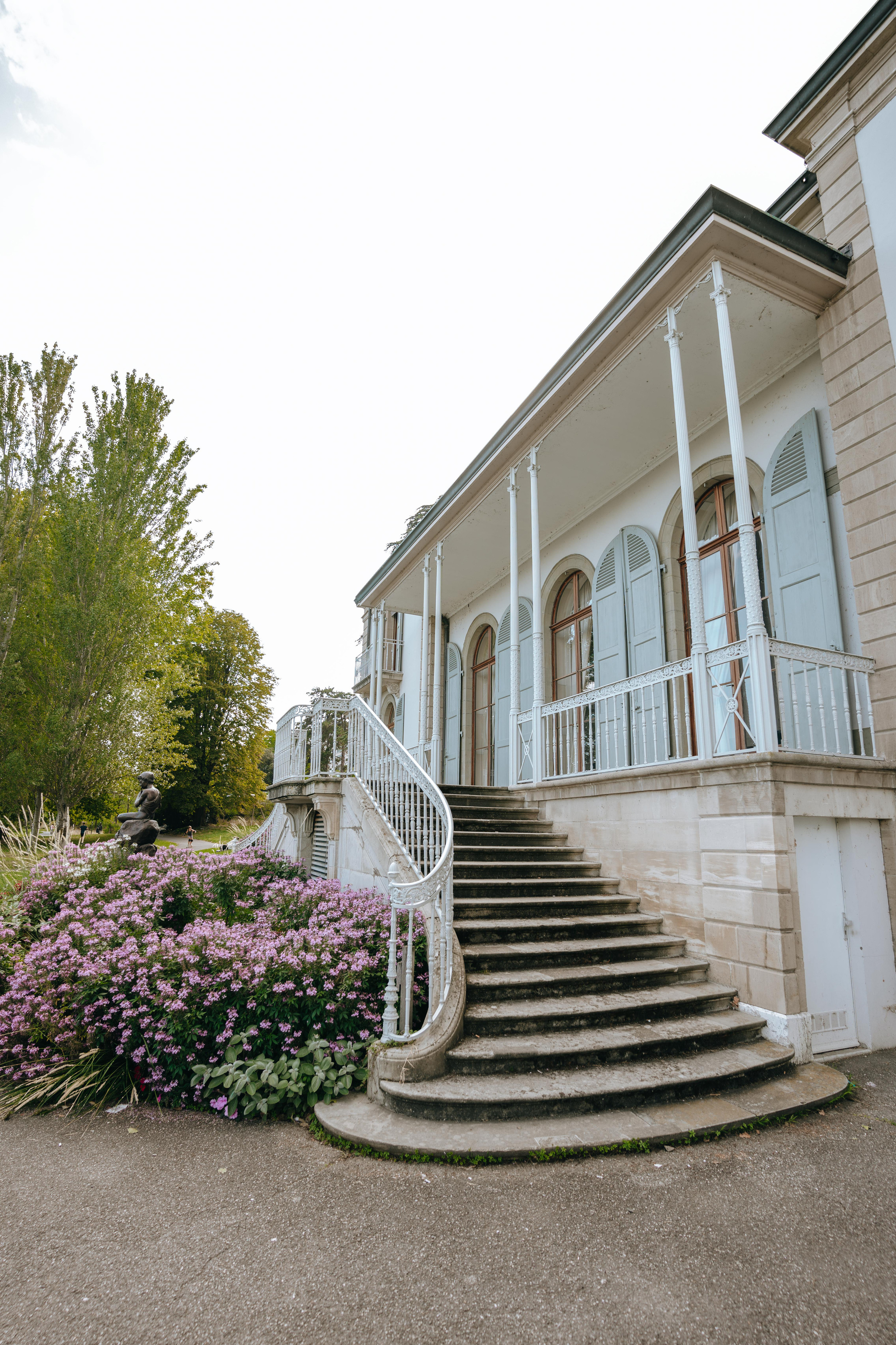 How to choose a wedding photographer?. Professional Wedding Photographer Geneva & Romande Switzerland | Tanya Creator