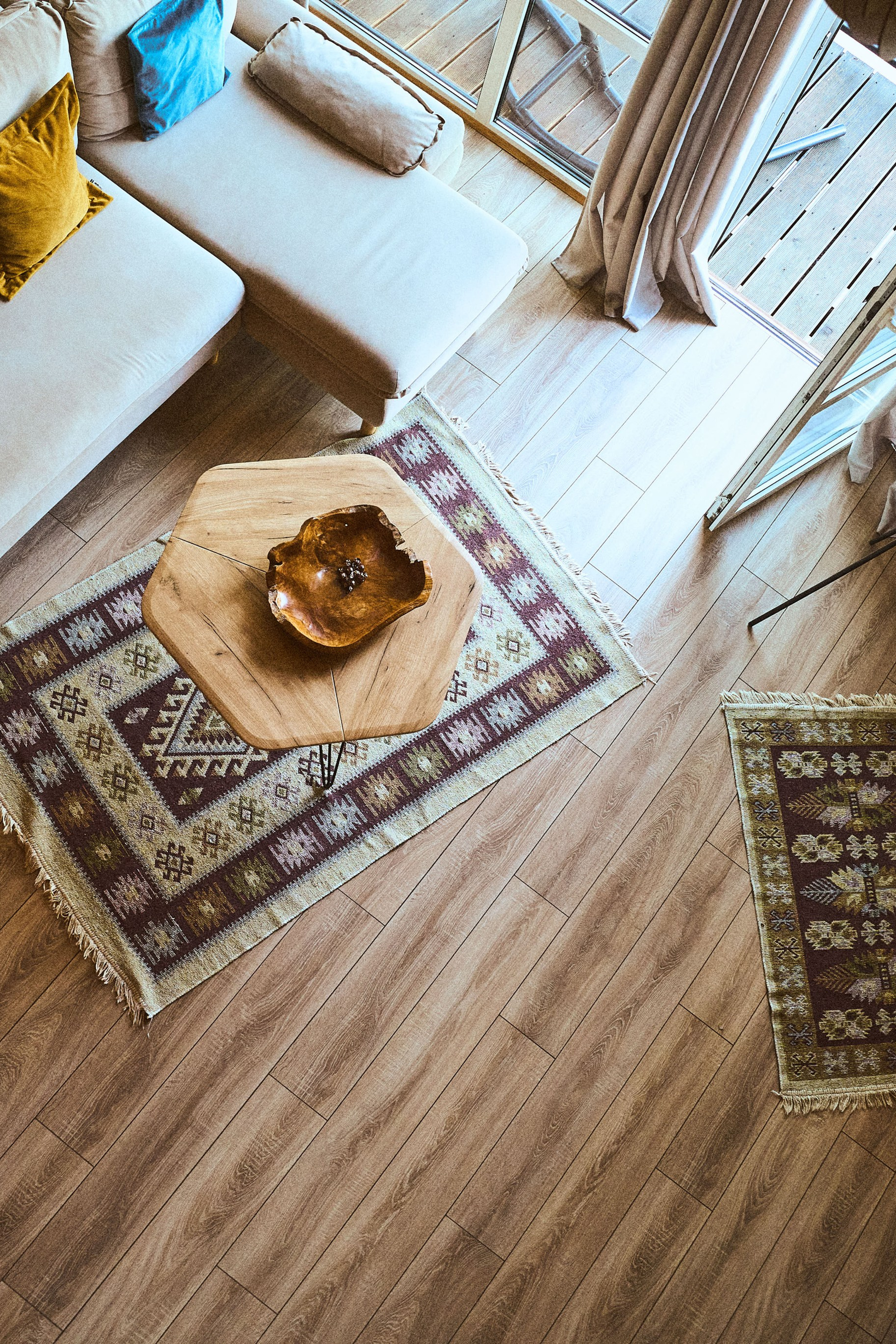 Съемки интерьера глэмпинга Светогорье