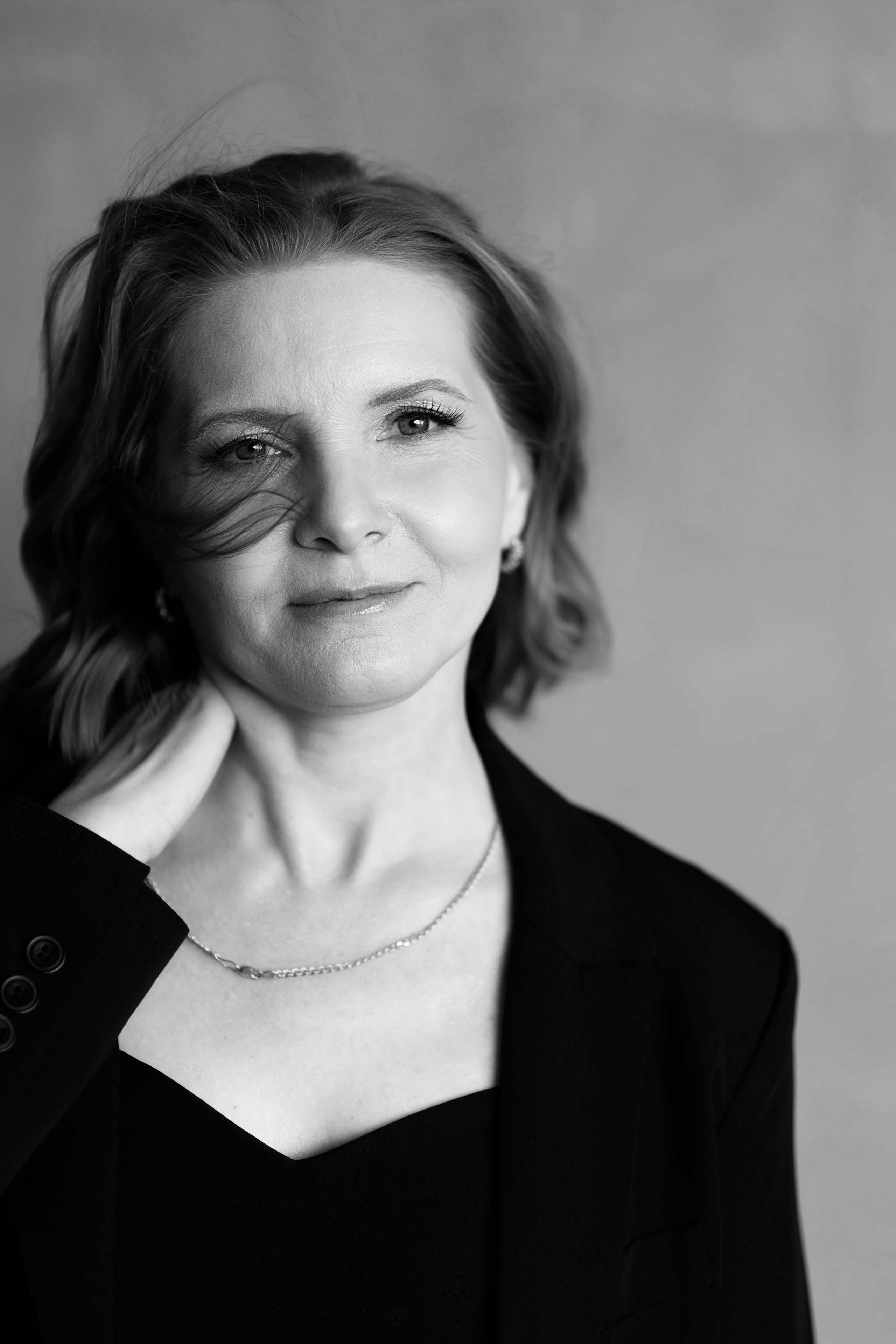 Я строила карьеру. И однажды утром не узнала себя в зеркале. Фотограф-психолог для женщин 35+|Елена Ляхта |Оренбург | Санкт-Петербург