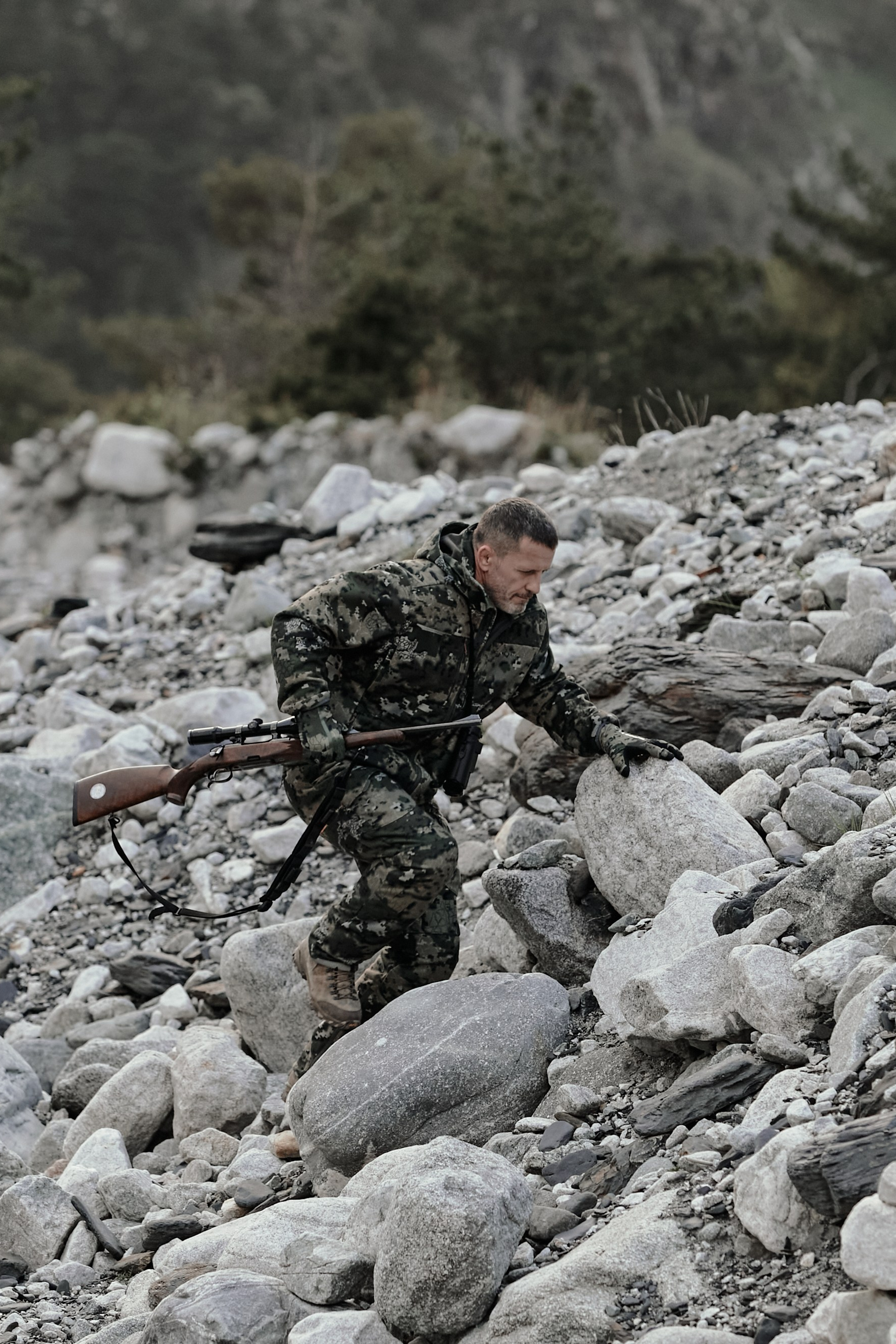 Съемка для бренда охотничьей одежды под ключ. Фотограф Продюсер в горах КБР / Москва Нальчик Горы