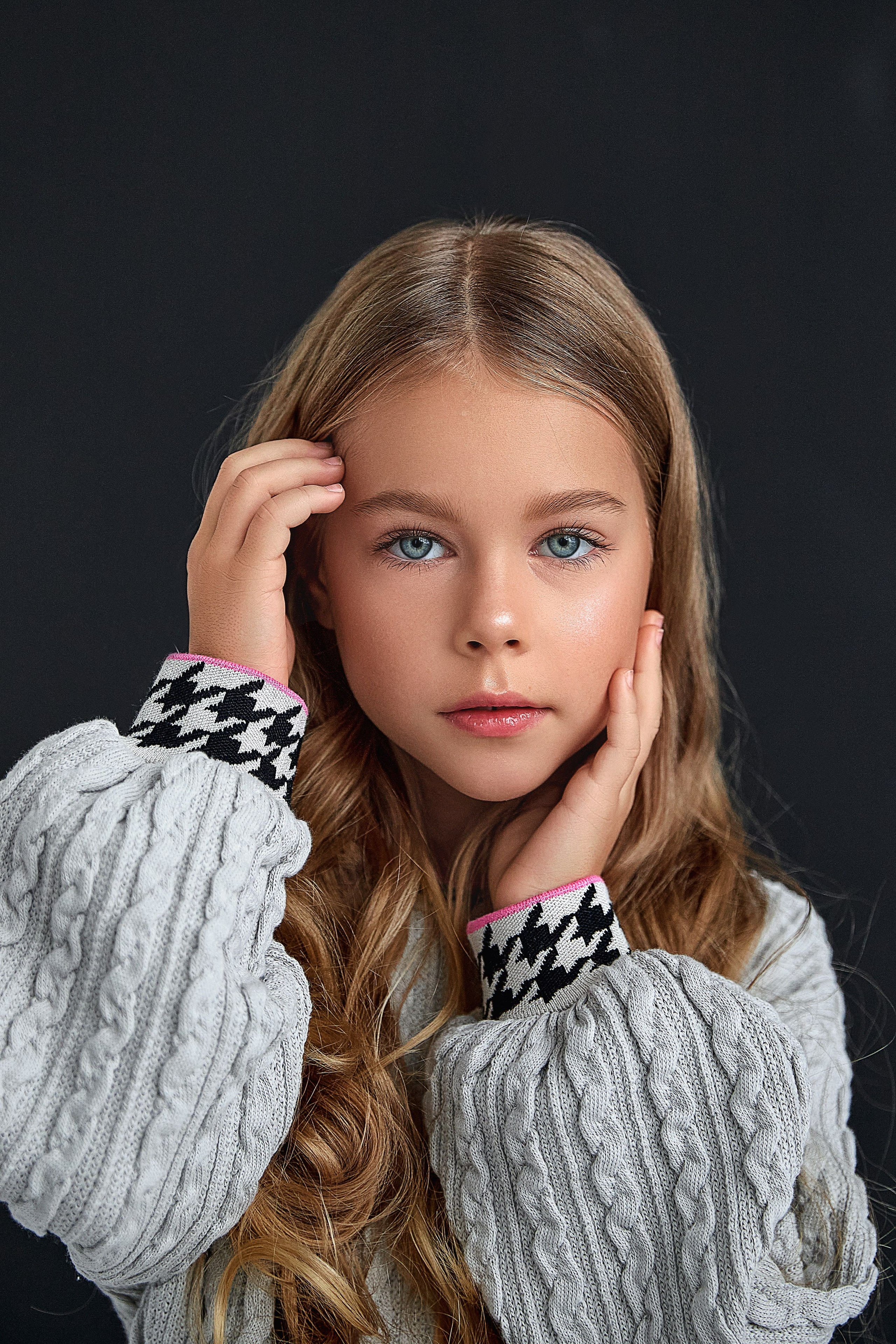 Модель для предметной съемки Ева Е. Н.Н.| Sale Easy