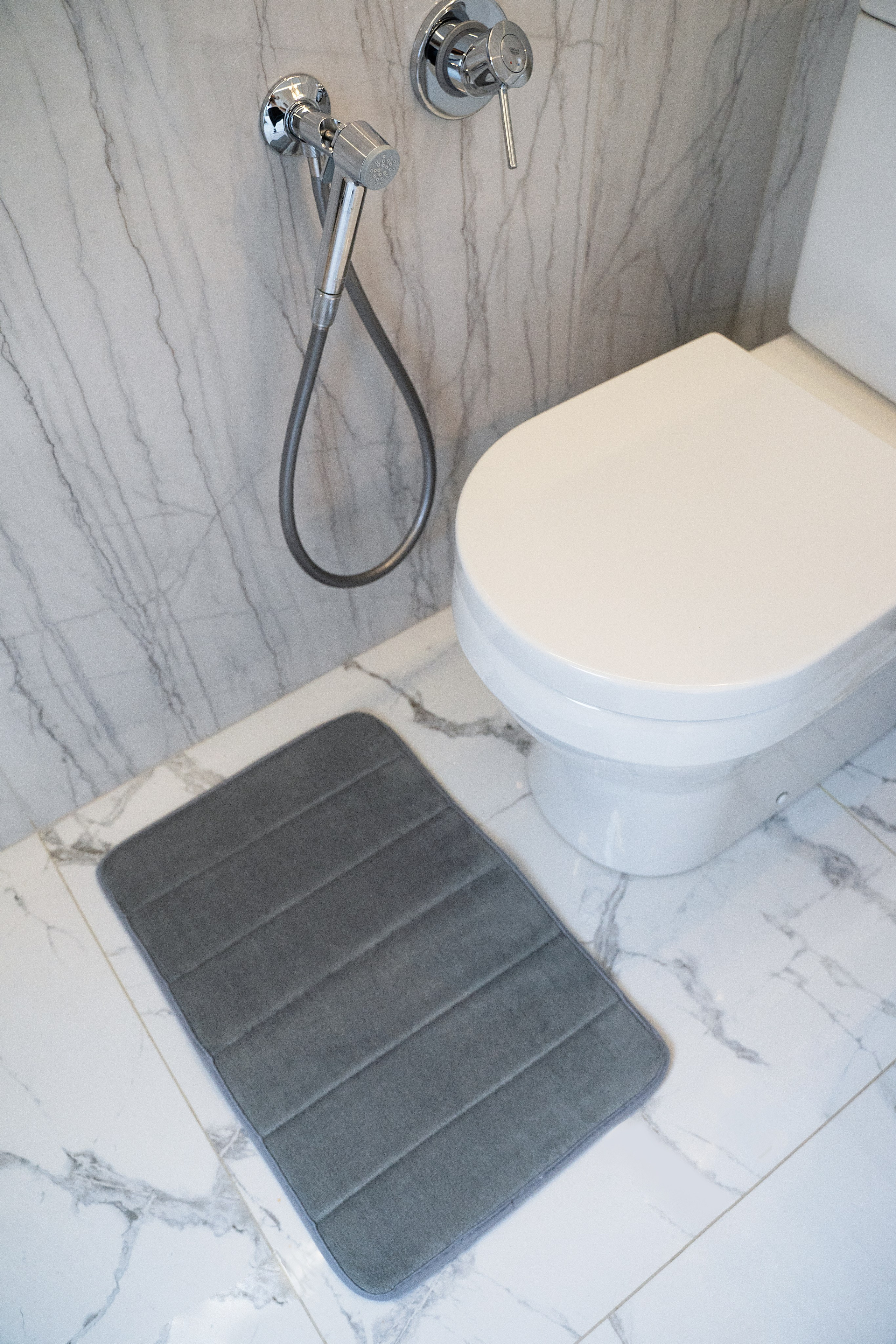 Предметная съемка ковров с акцентом на антискользящие свойства