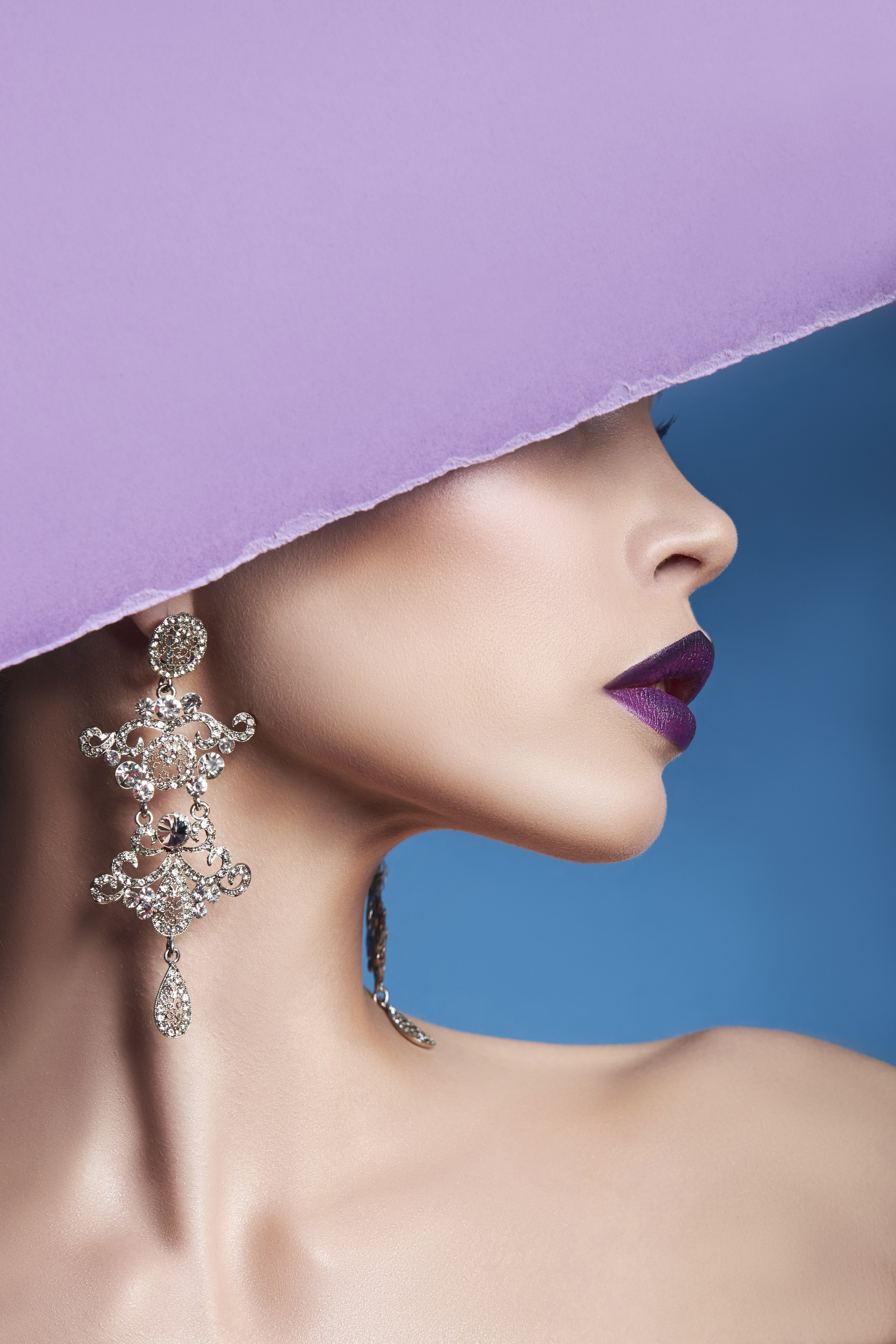 Бижутерия с интересными деталями и уникальными формами.