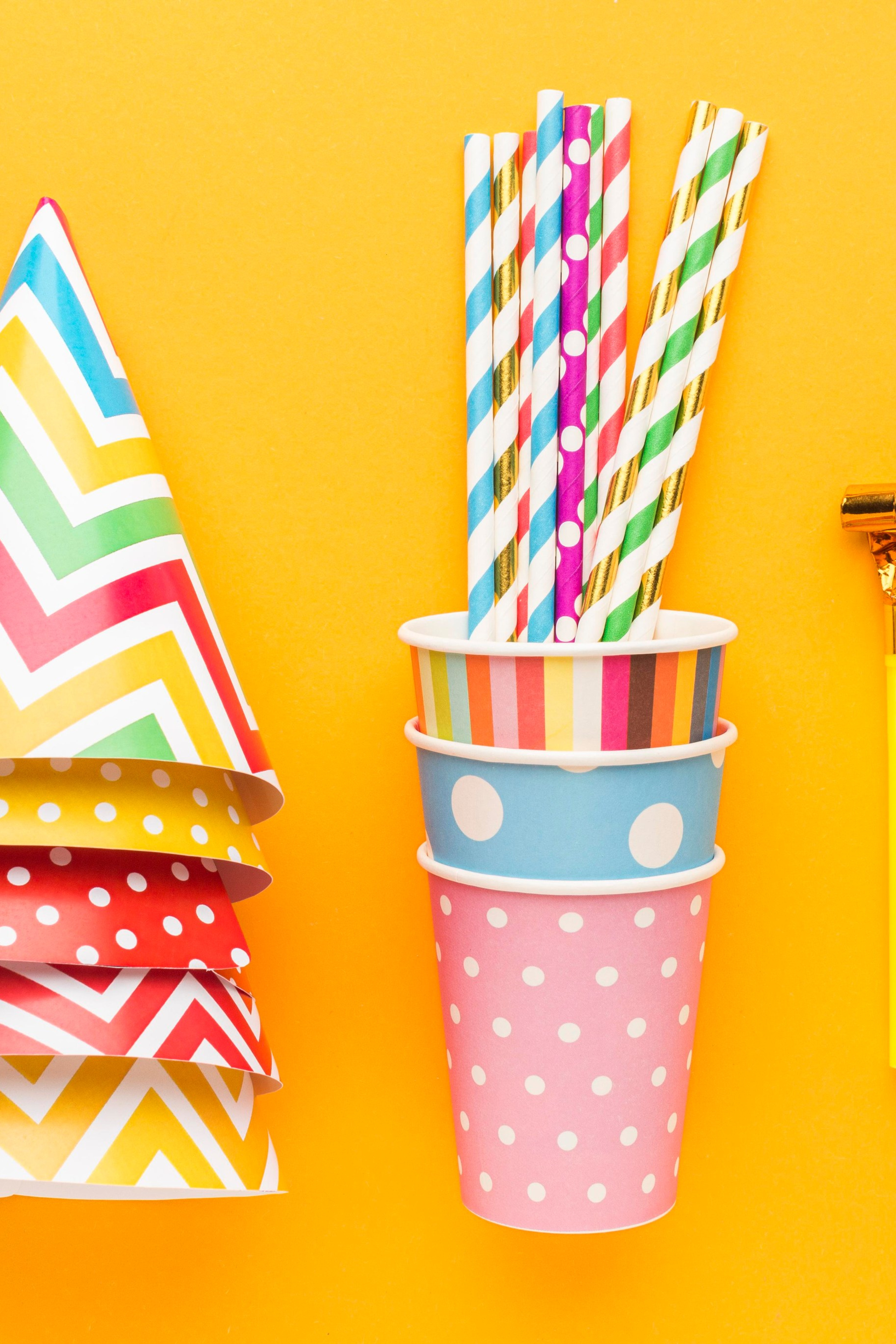 Референс для товаров для праздника в классическом и элегантном стиле.