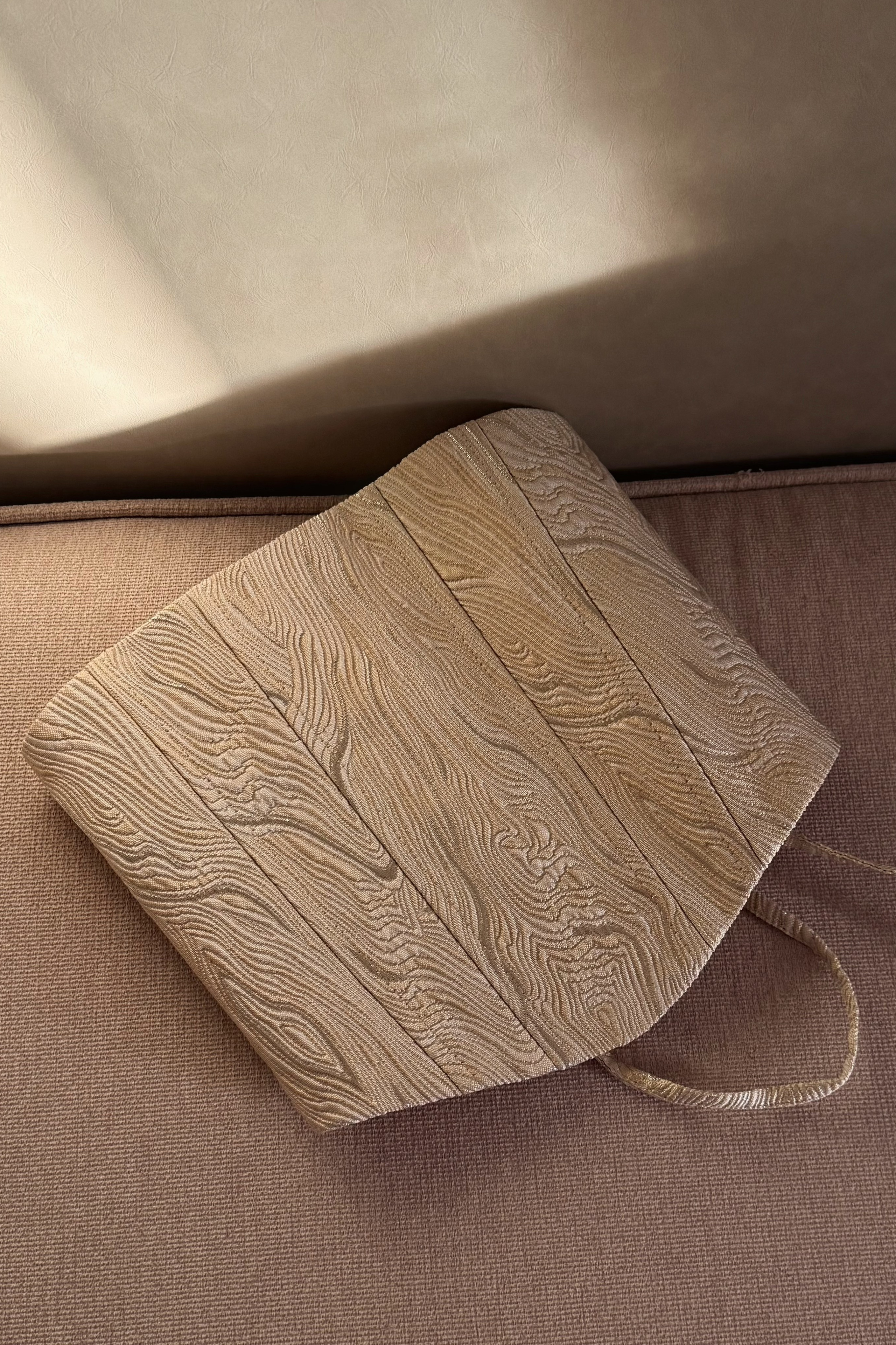 Корсет ‘Paris’ D’Or в золотом оттенке. Одежда для детей