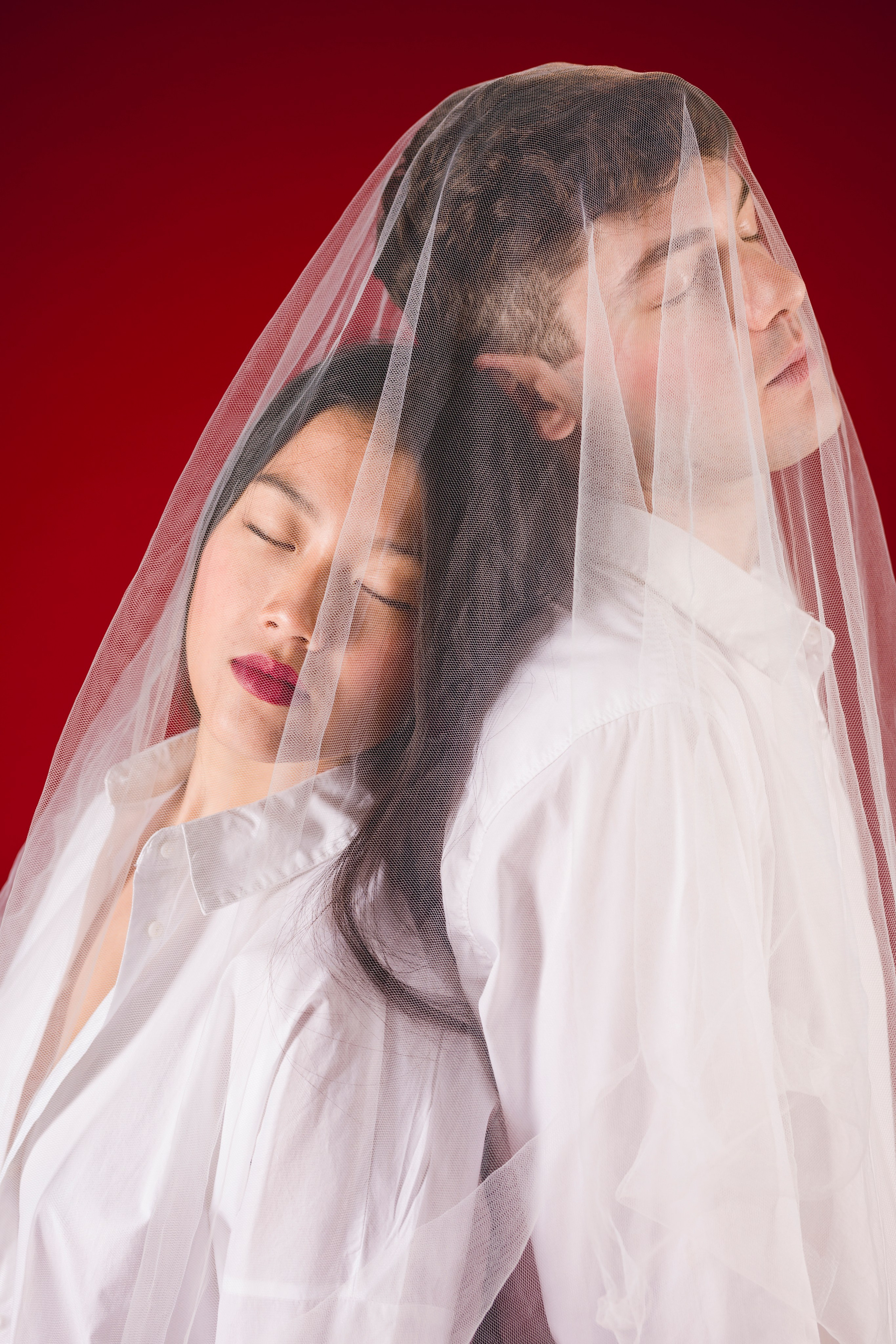 СВАДЕБНАЯ СЪËМКА РУСЛАНА И ЛЮДМИЛЫ В СТУДИИ В МОСКВЕ