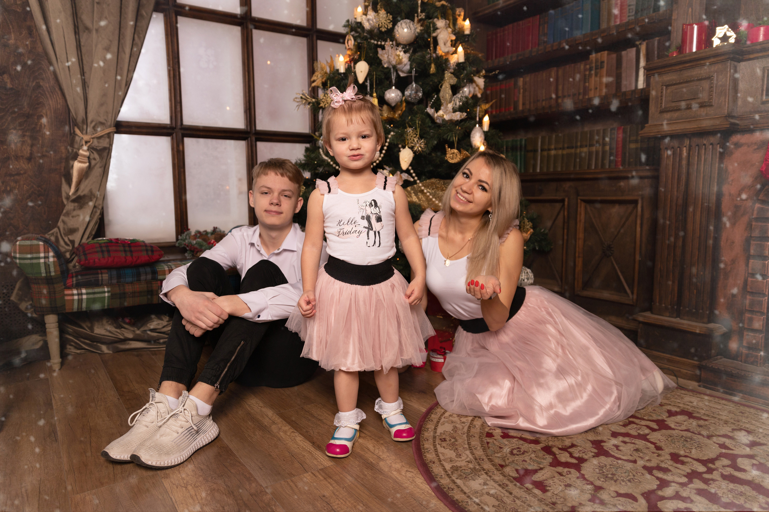 Новогодняя студийная фотосессия