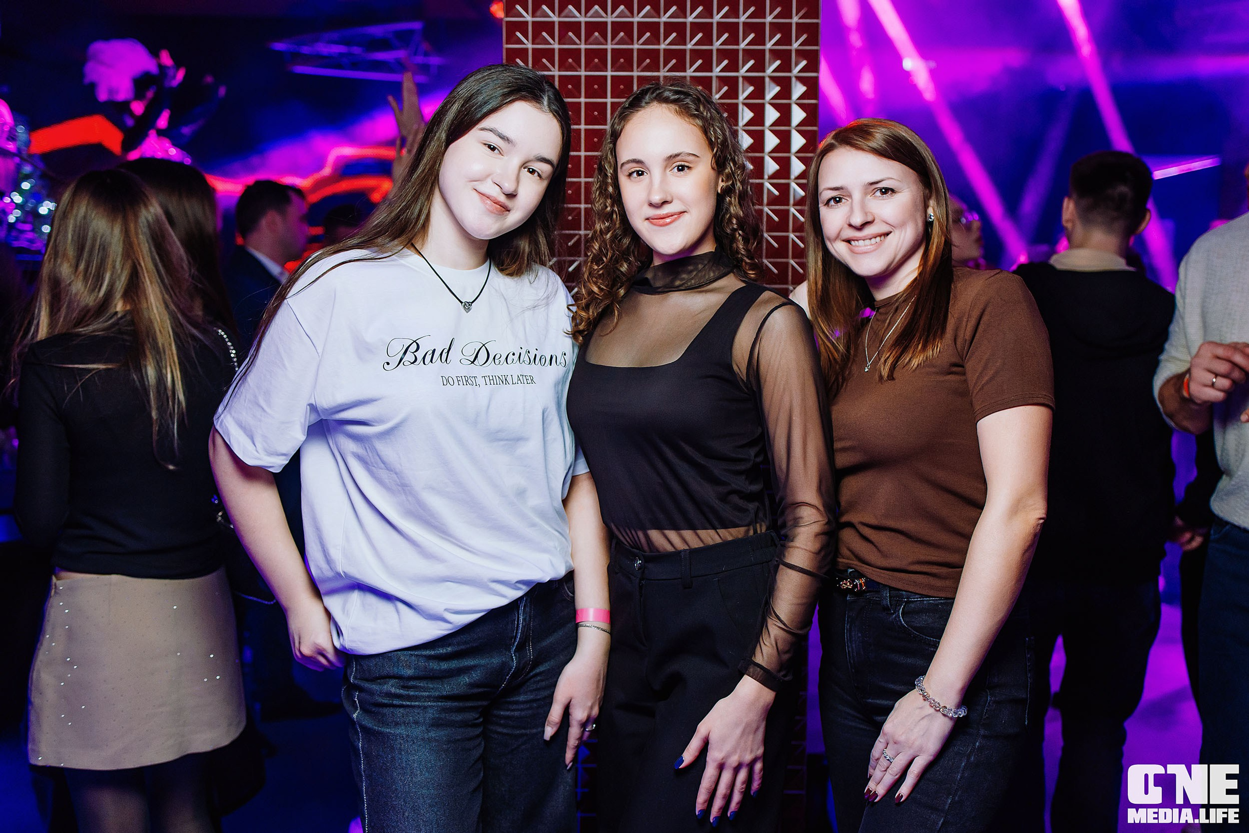 Фото репортаж из караоке клуба Эйфория. One Media Life: фоторепортажи, фотоотчеты с мероприятий и заведений