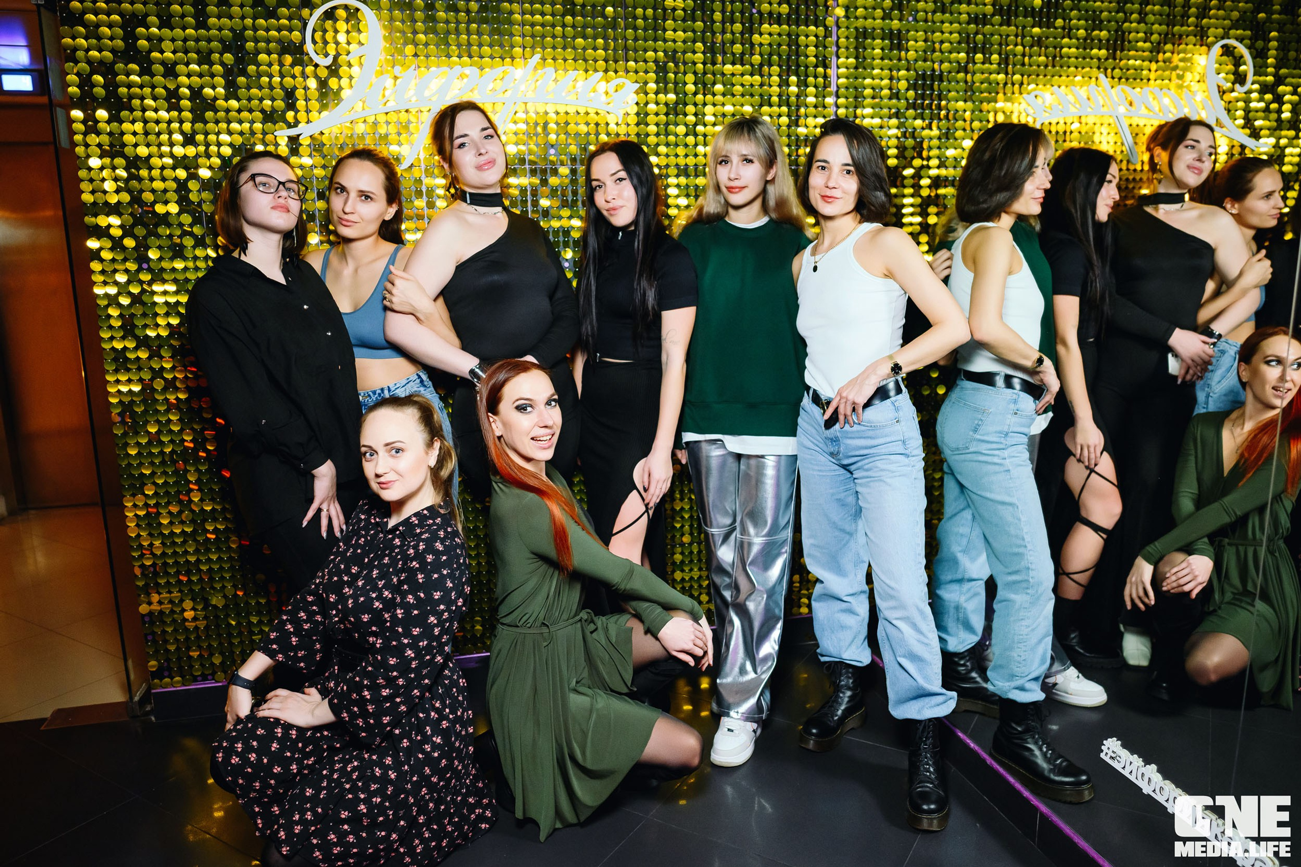 Фоторепортаж из NISHA FAMILY. One Media Life: фоторепортажи, фотоотчеты с мероприятий и заведений