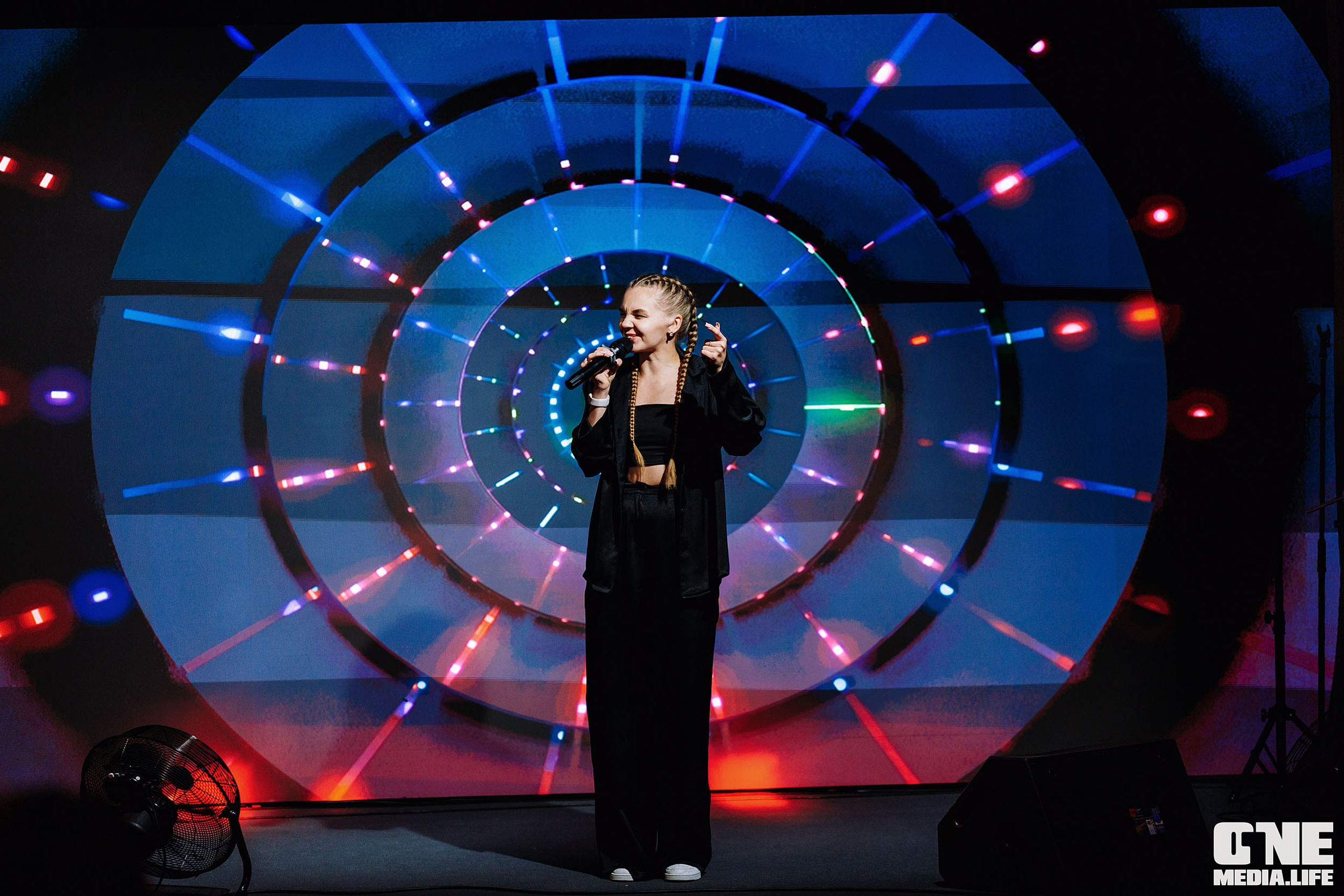 Фото репортаж из караоке клуба Эйфория. One Media Life: фоторепортажи, фотоотчеты с мероприятий и заведений