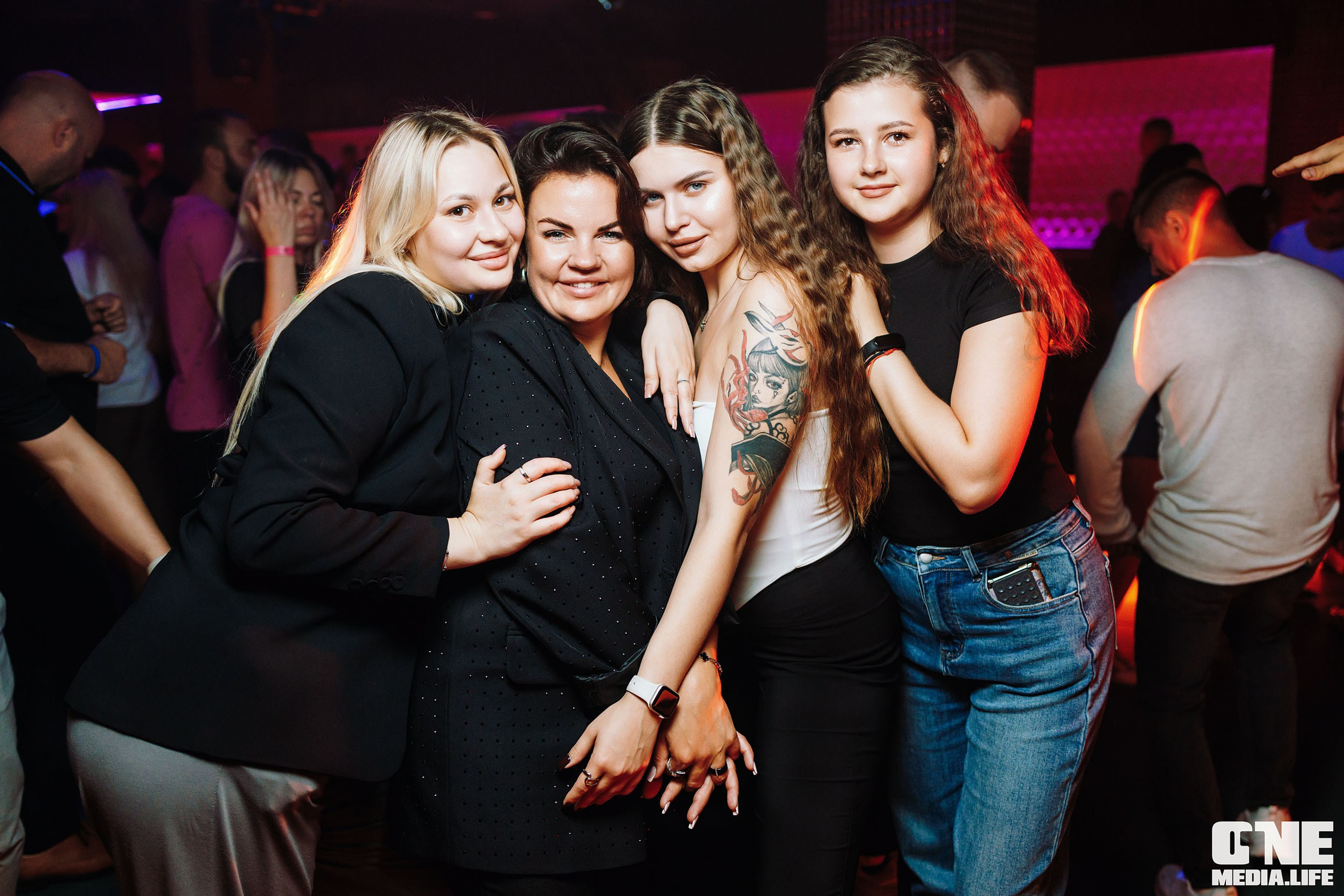 One Media Life: фоторепортажи, фотоотчеты с мероприятий и заведений
