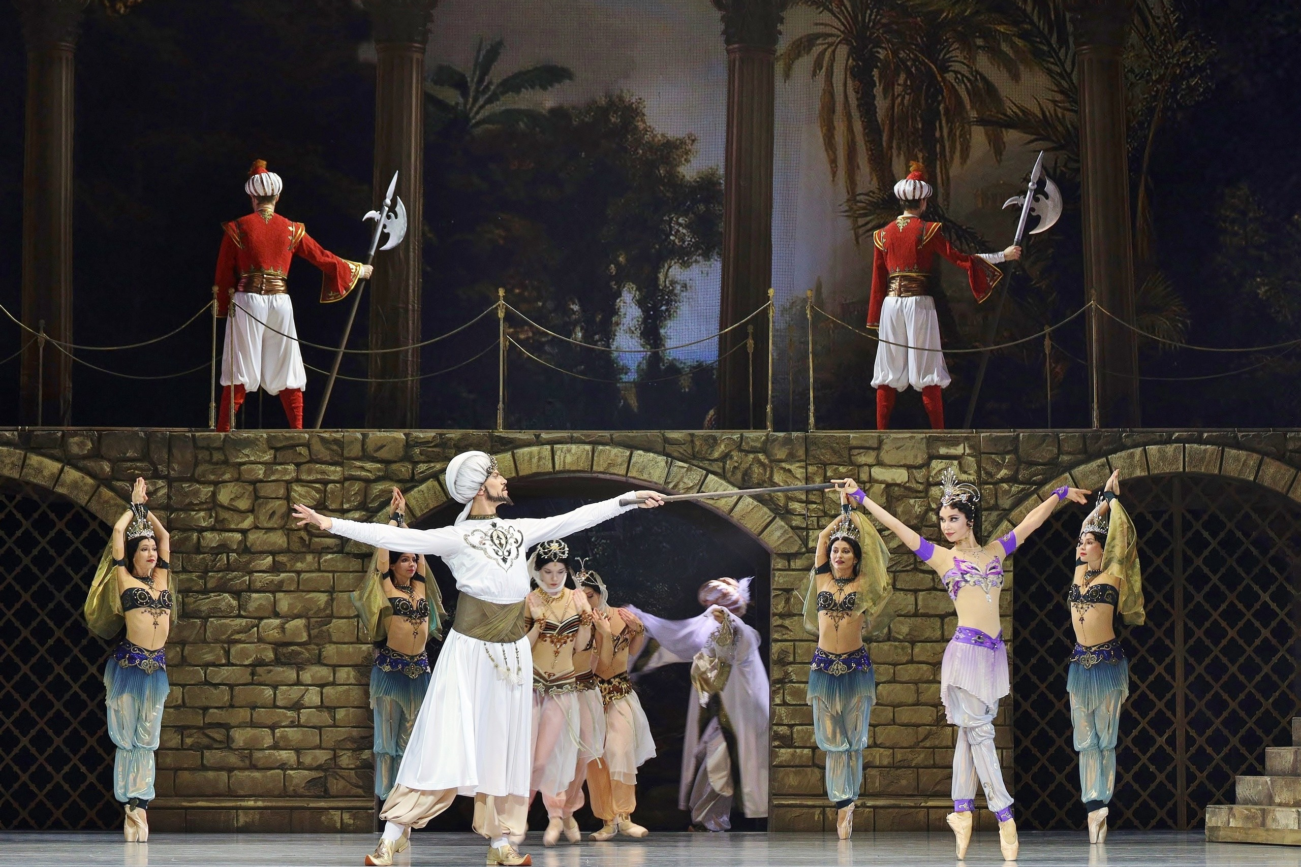 Декорации для балета «Корсар» | Красноярский театр оперы и балета. История занавеса. Превращаем идею в технологию