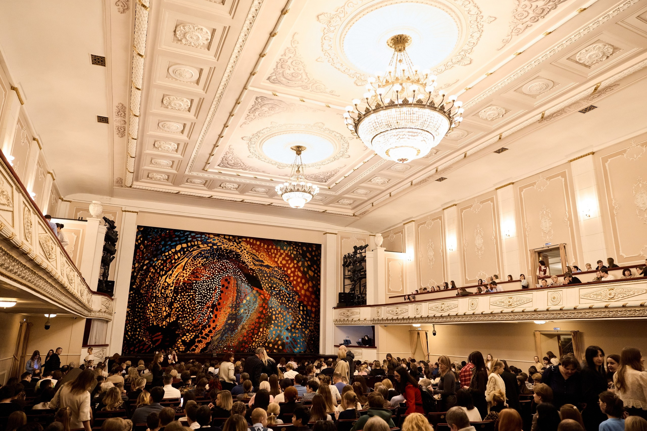 История занавеса. Превращаем идею в технологию