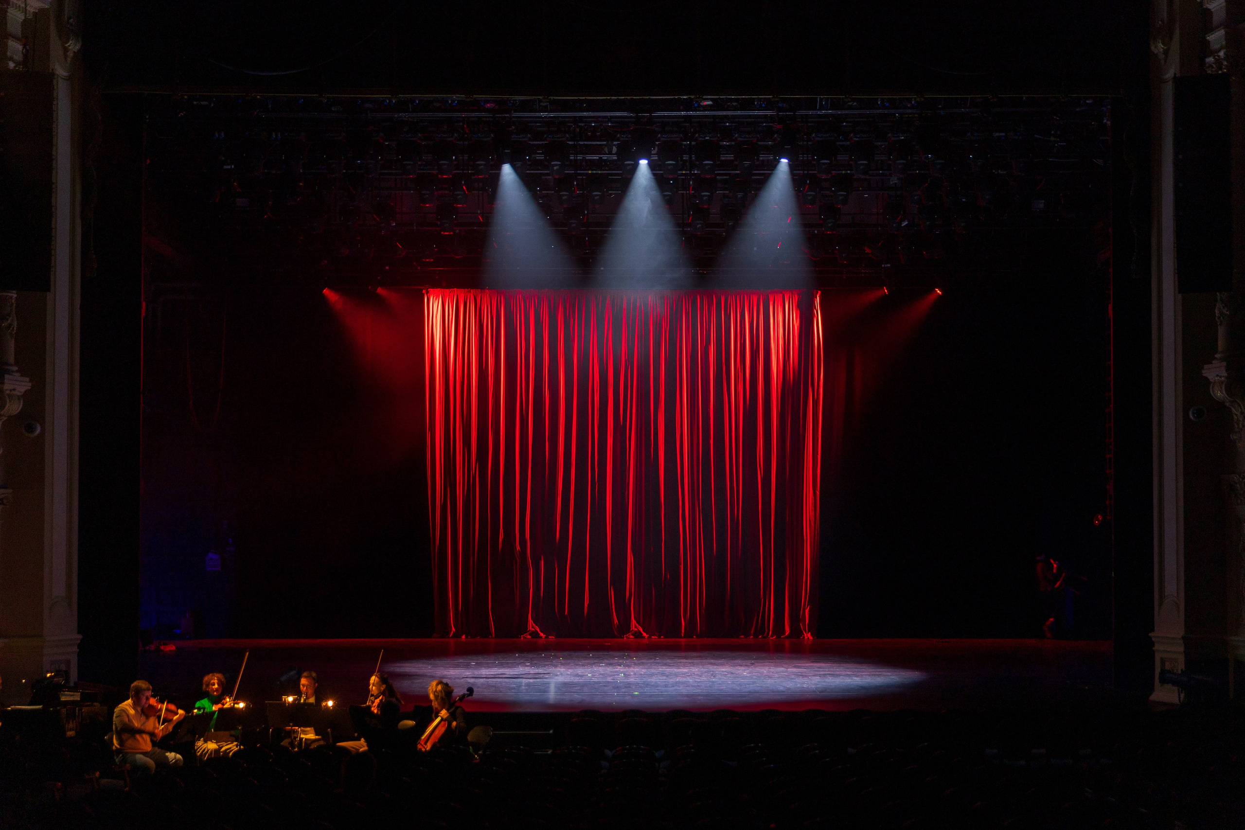 Мягкие декорации для спектакля «Две Анны» | БДТ им. Товстоногова. История занавеса. Превращаем идею в технологию