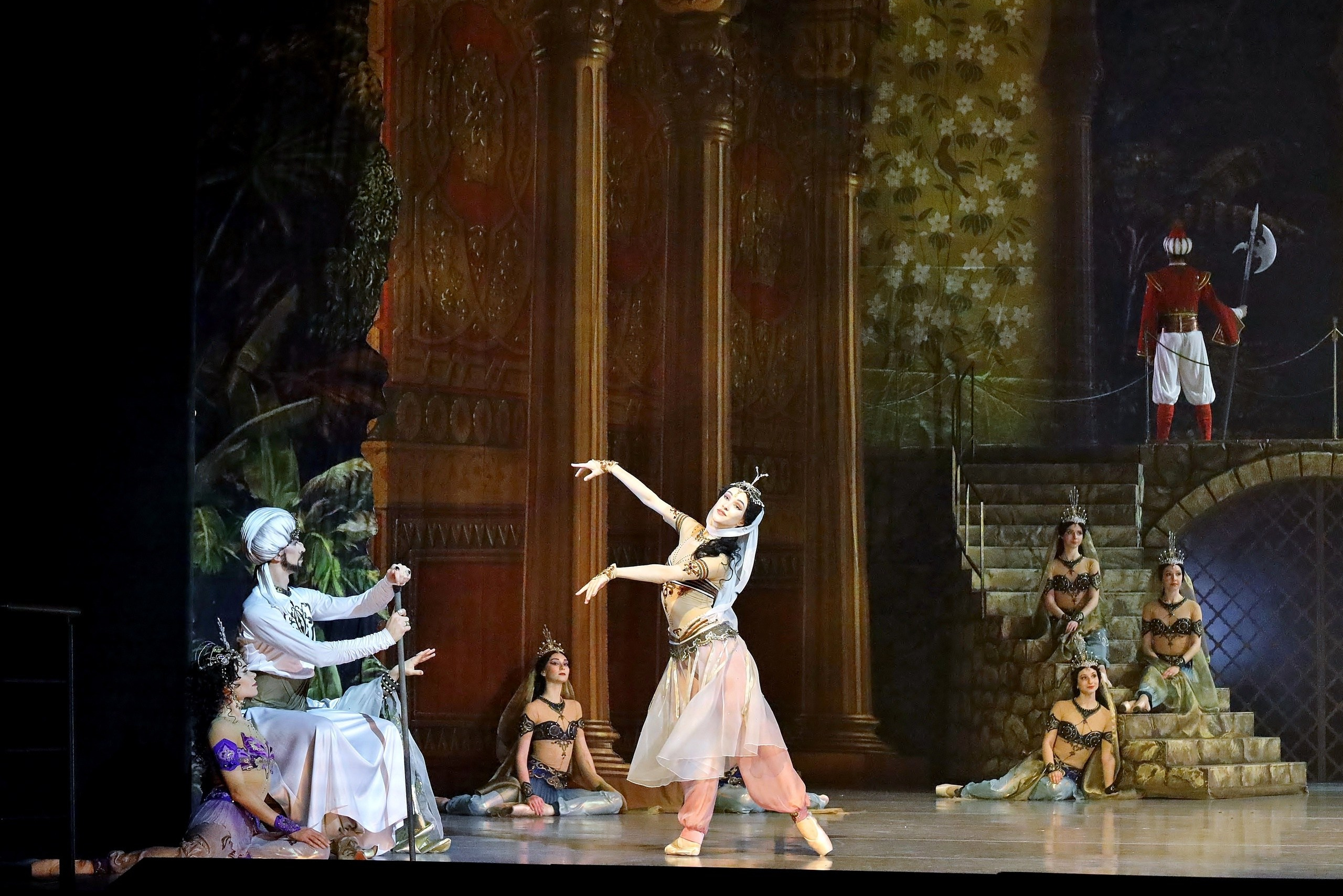 Декорации для балета «Корсар» | Красноярский театр оперы и балета. История занавеса. Превращаем идею в технологию