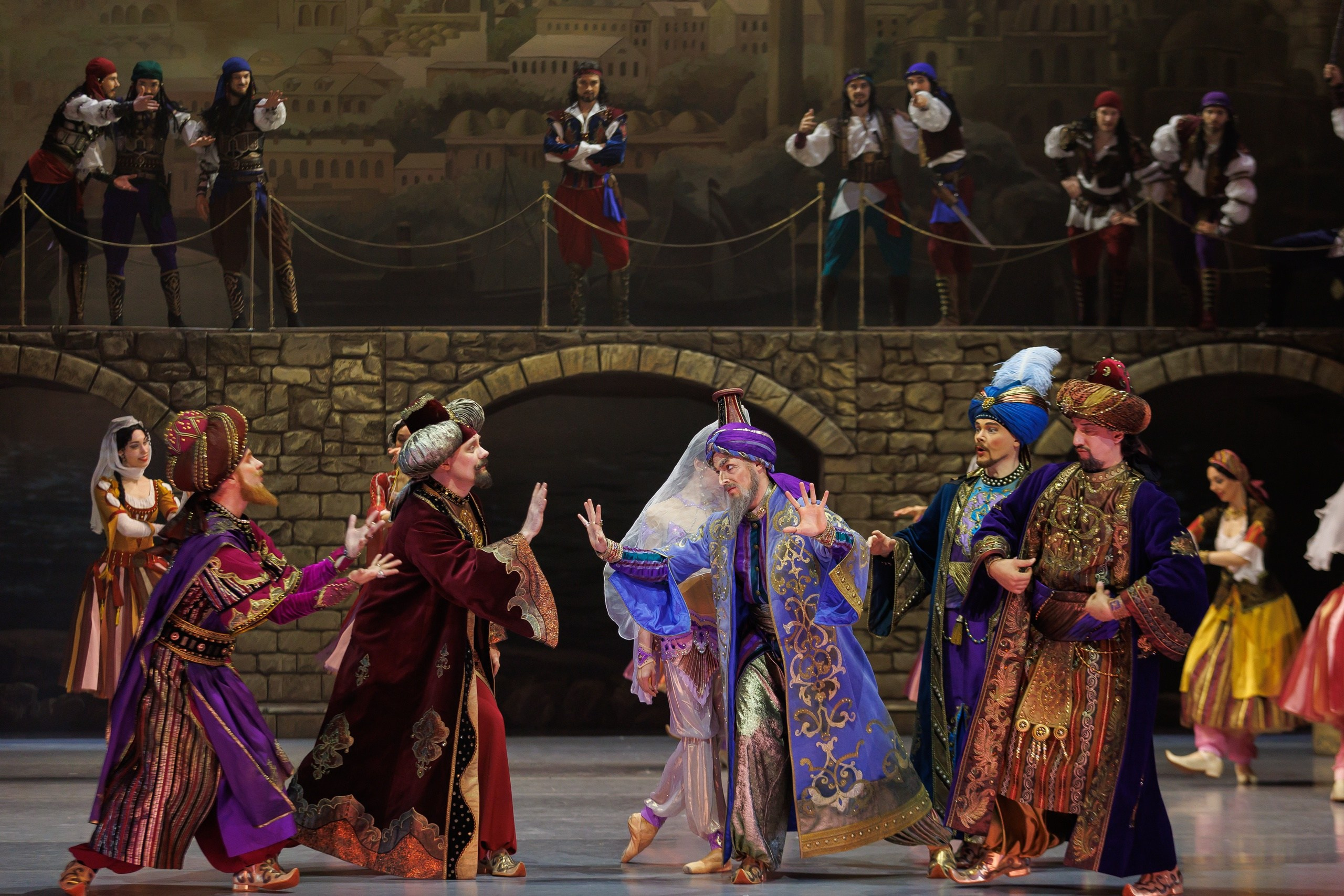 Декорации для балета «Корсар» | Красноярский театр оперы и балета. История занавеса. Превращаем идею в технологию