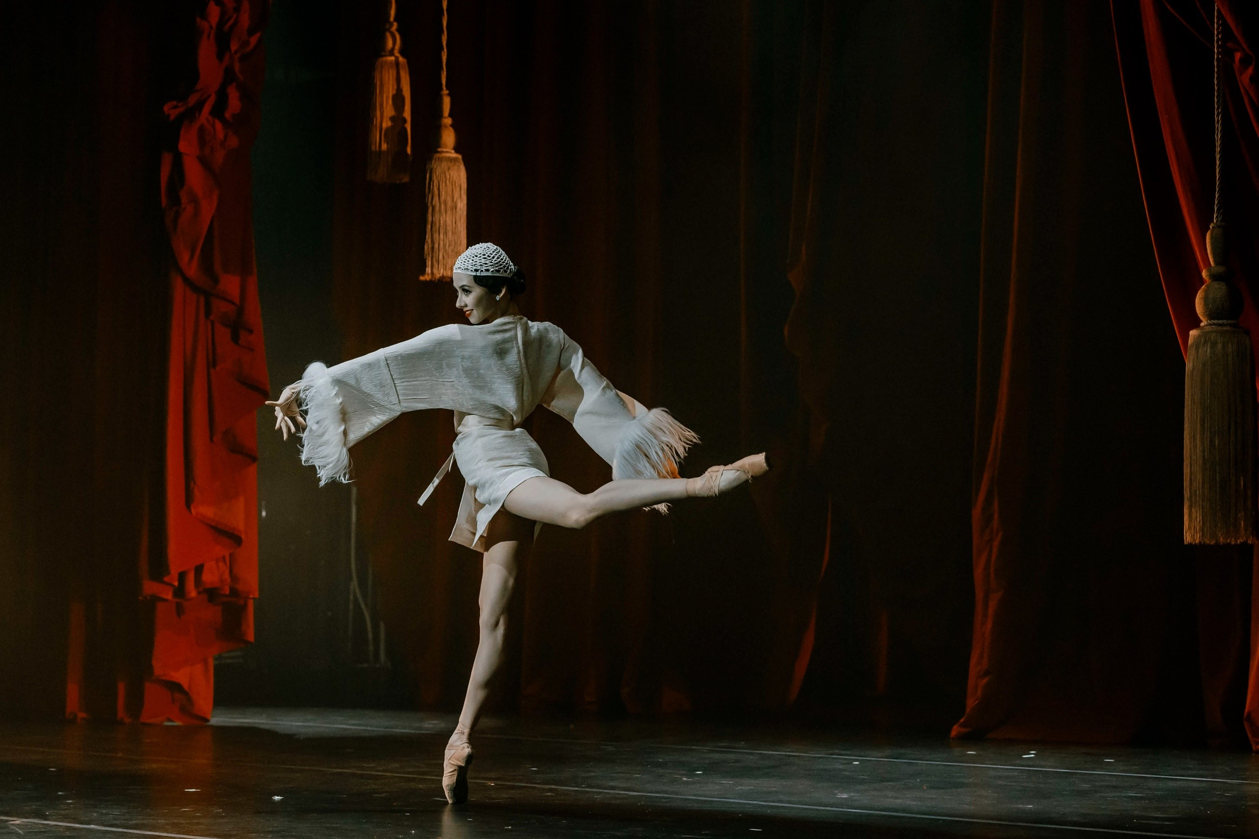 Мягкие декорации для спектакля «Две Анны» | БДТ им. Товстоногова. История занавеса. Превращаем идею в технологию