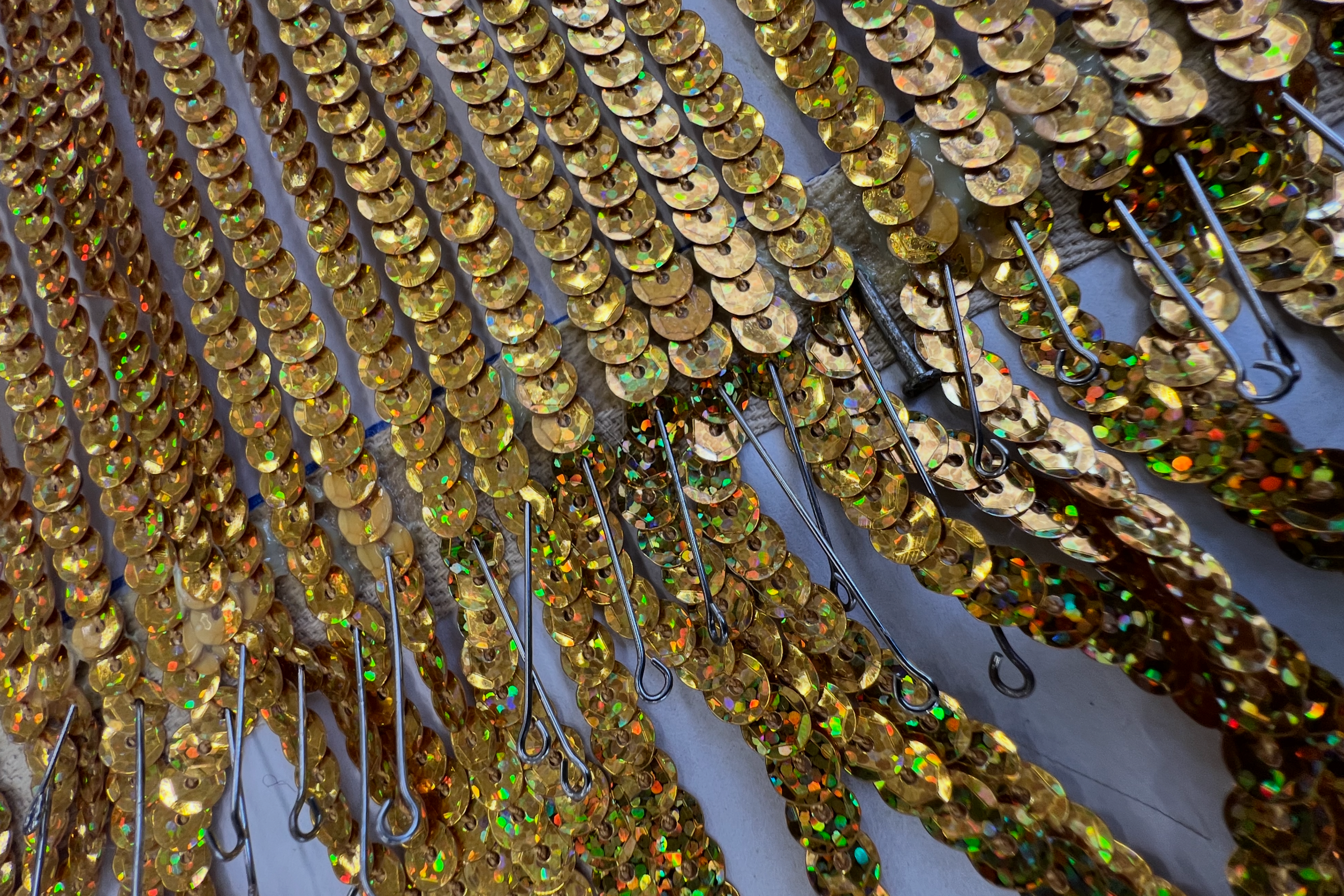 «Митина Любовь» Московский международный Дом Музыки. История занавеса. Превращаем идею в технологию