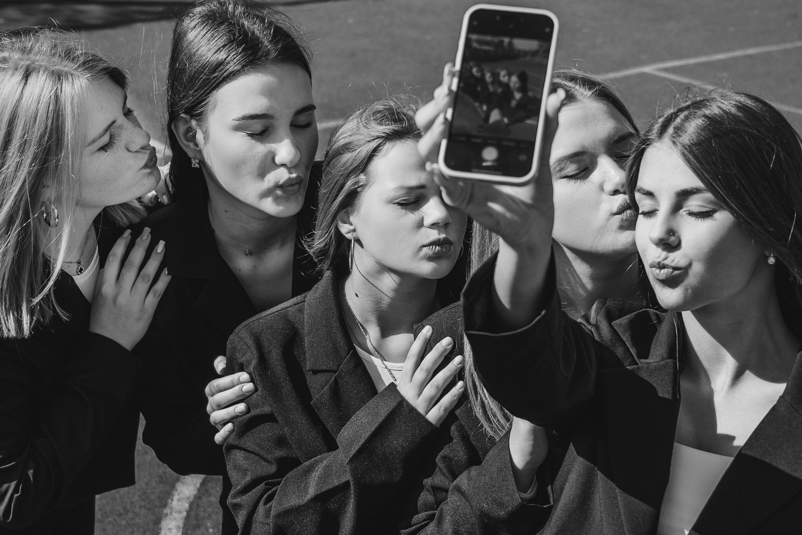 Выпускные альбомы и Школьный фотограф в Алексеевке, Бирюче, Красном