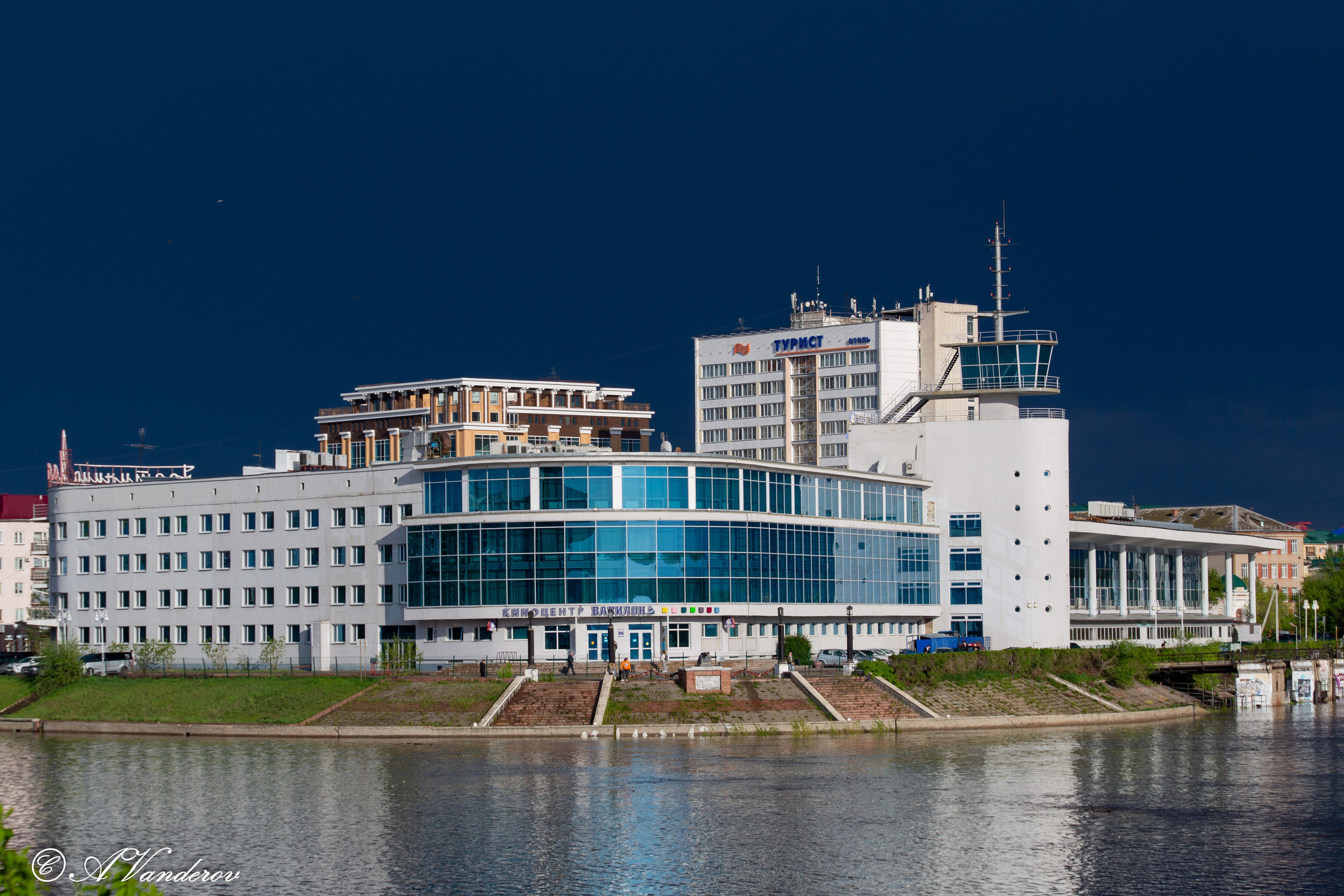 Прогулка по улице Ленина и окрестностям. Фотограф Омск | Александр Вандеров