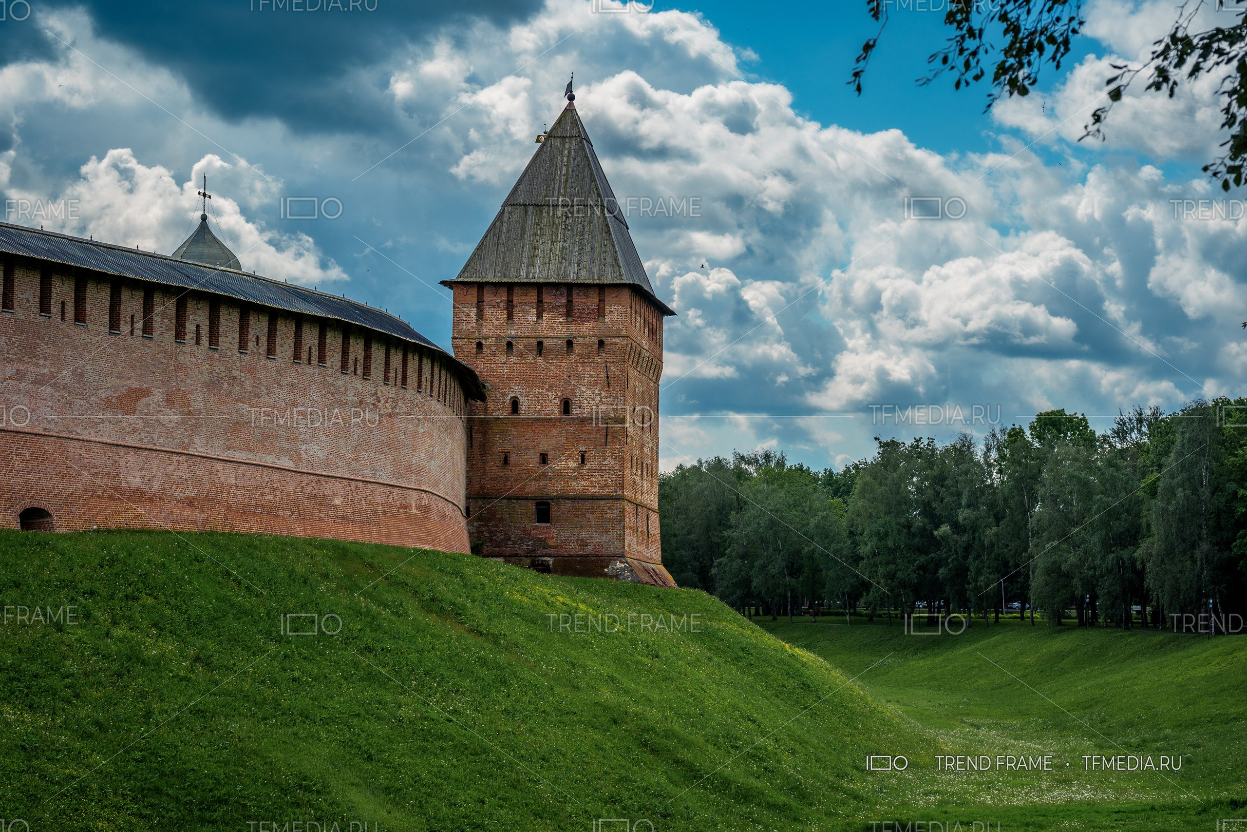 Новгородский Кремль фото, башня кремля Великий Новгород, стена кремля Великого Новгорода