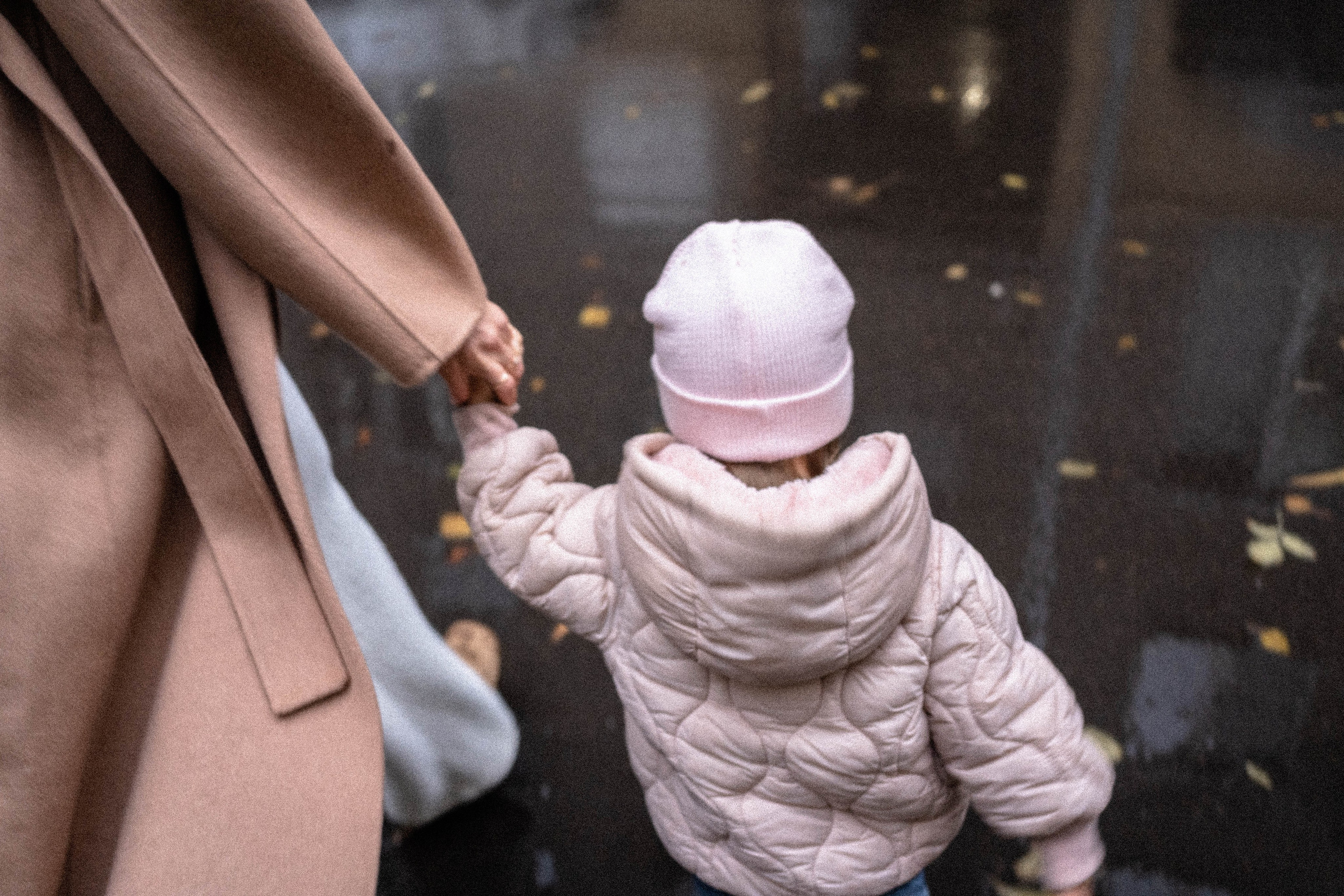 Новогодняя фотосессия семьи в студии. Фотограф на роды Москва. Фотограф новорожденных Москва