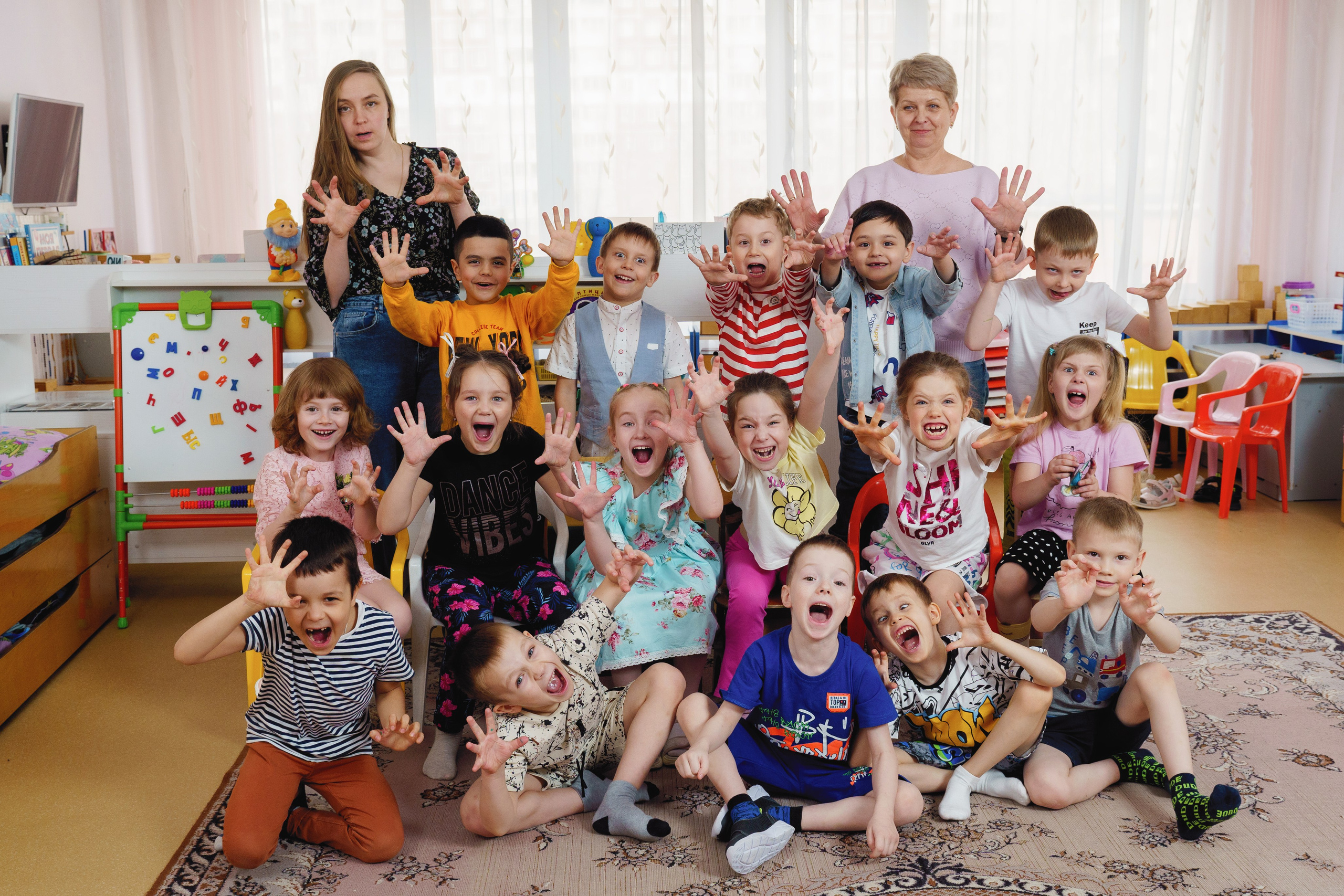 Фотосессия в стиле 90-х для выпускников. Фотомастерская Воробьевых