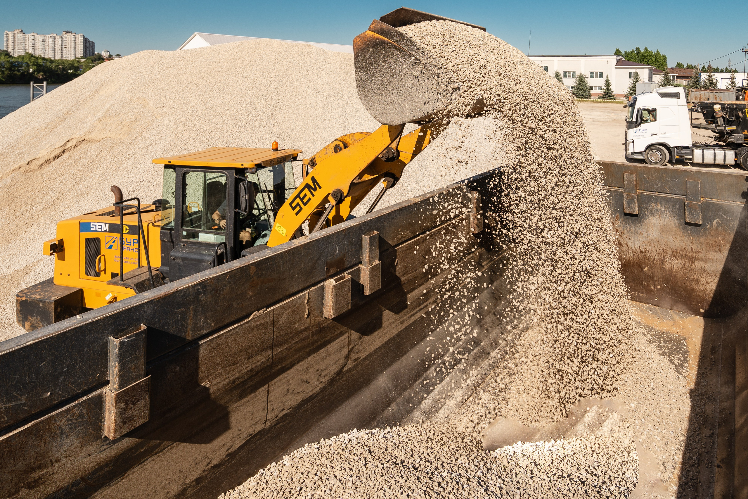 Техника предприятия. Фотосъёмка основных услуг предприятия с демонстрацией возможностей предприятия.