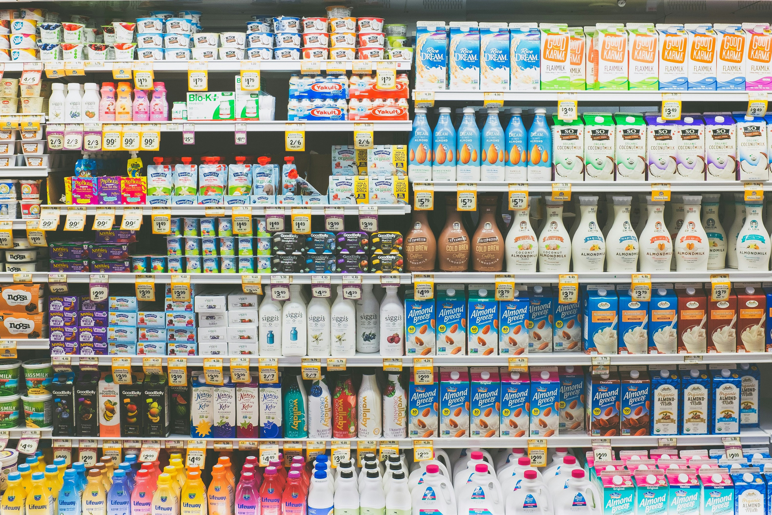 Холодильная горка для молочных продуктов