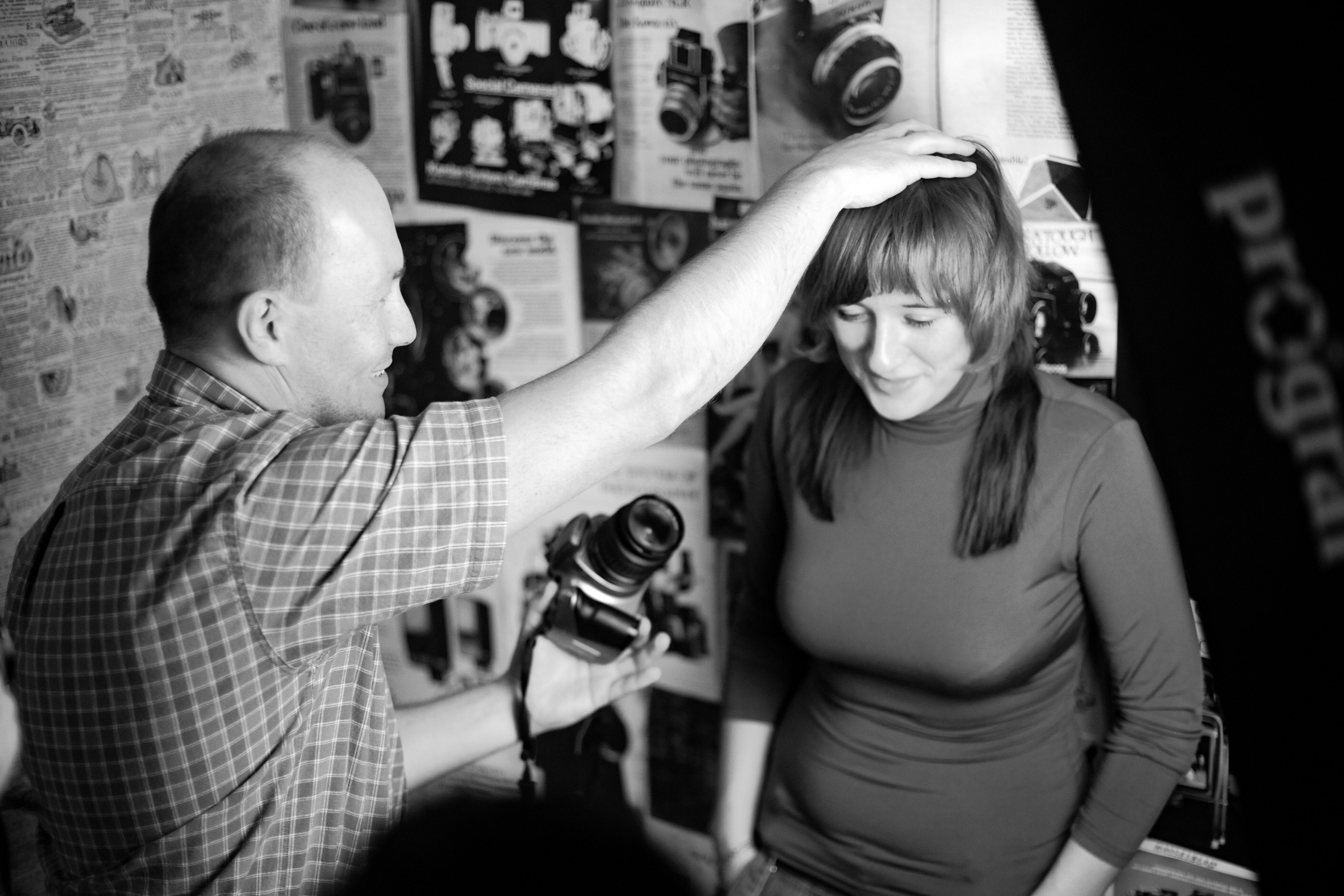 Артём Андронов просто и доходчиво объясняет нюансы позирования.