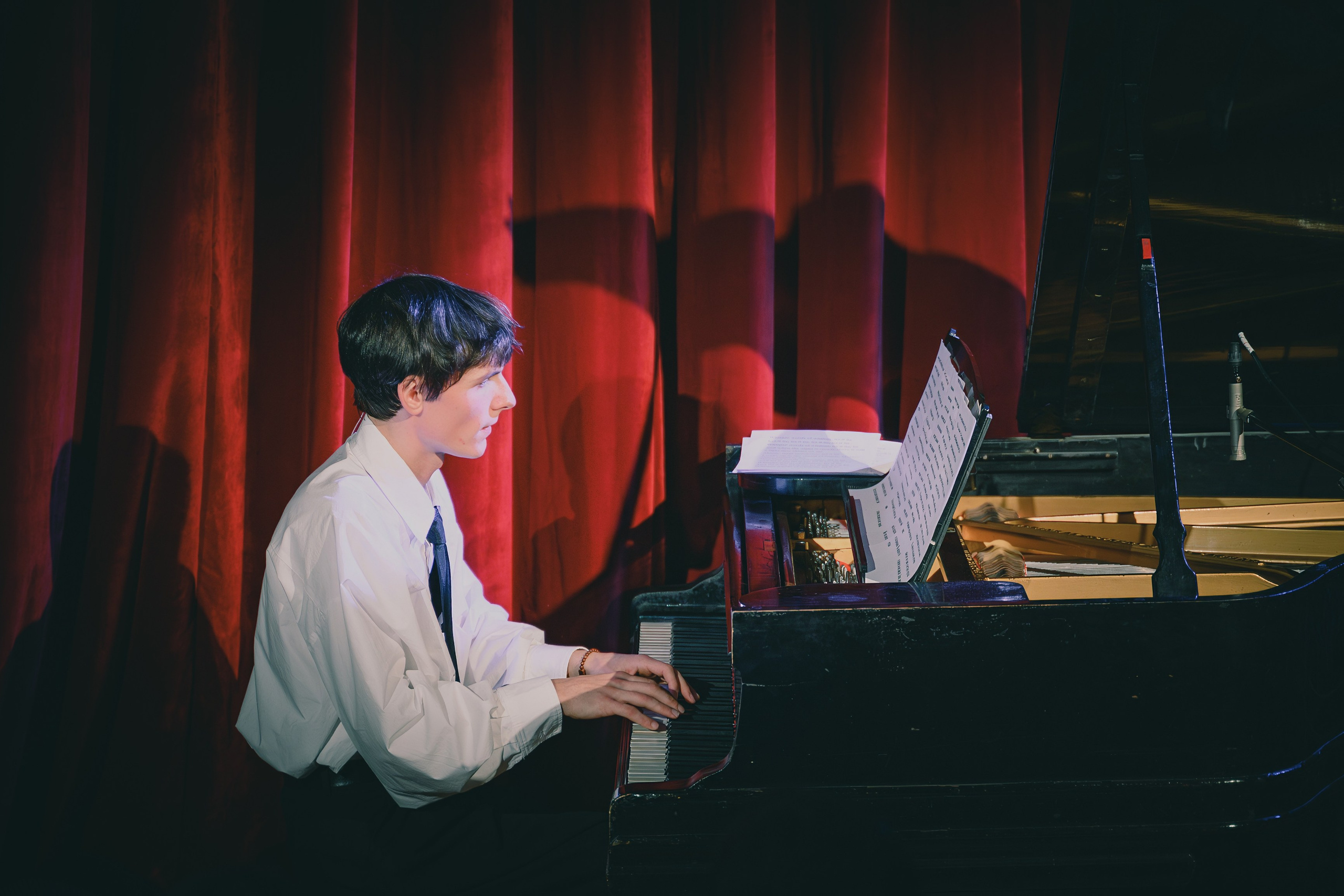 Публикации фотографий. Театральный фотограф Михаил Макаричев-Энгельс