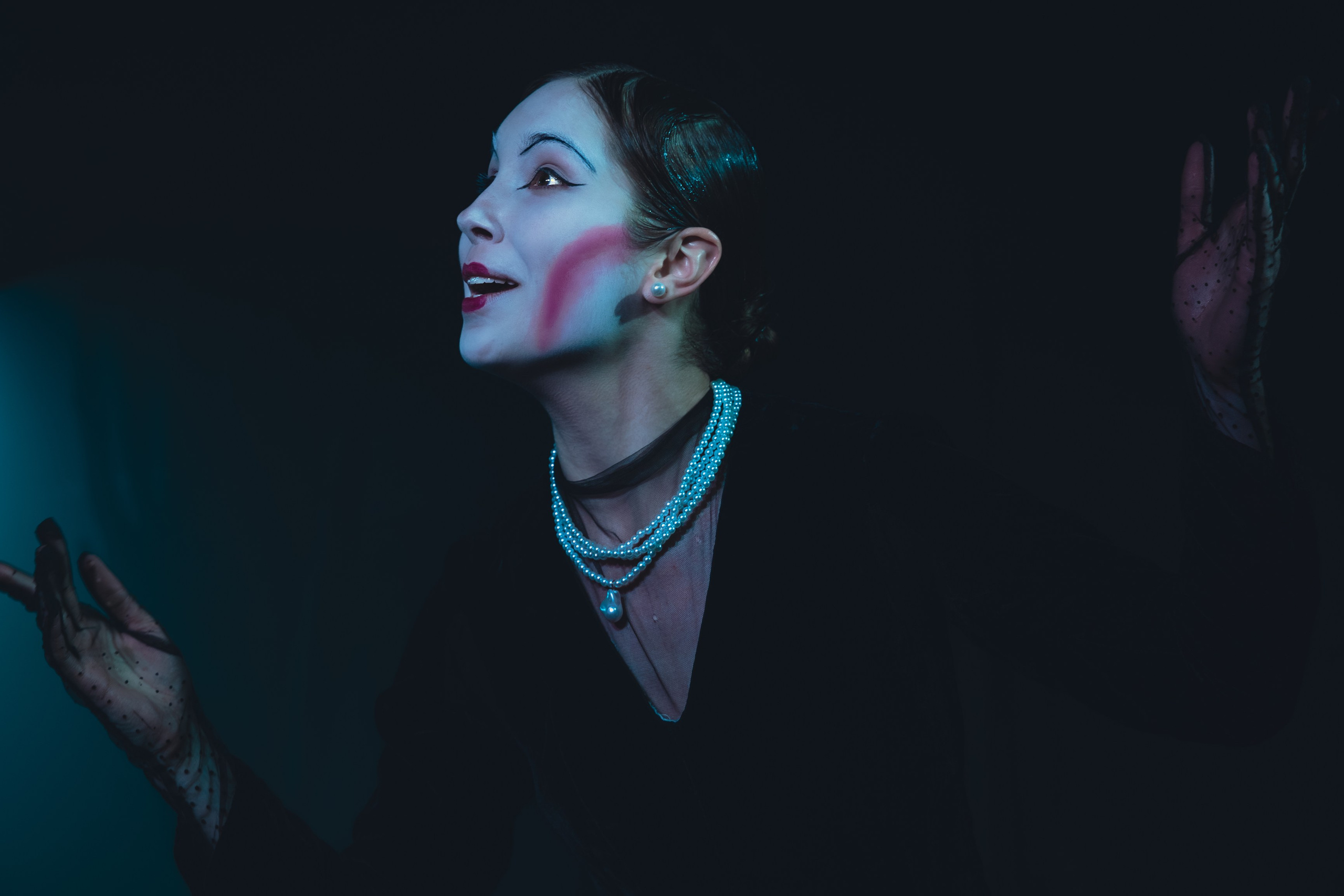 Публикации фотографий. Театральный фотограф Михаил Макаричев-Энгельс