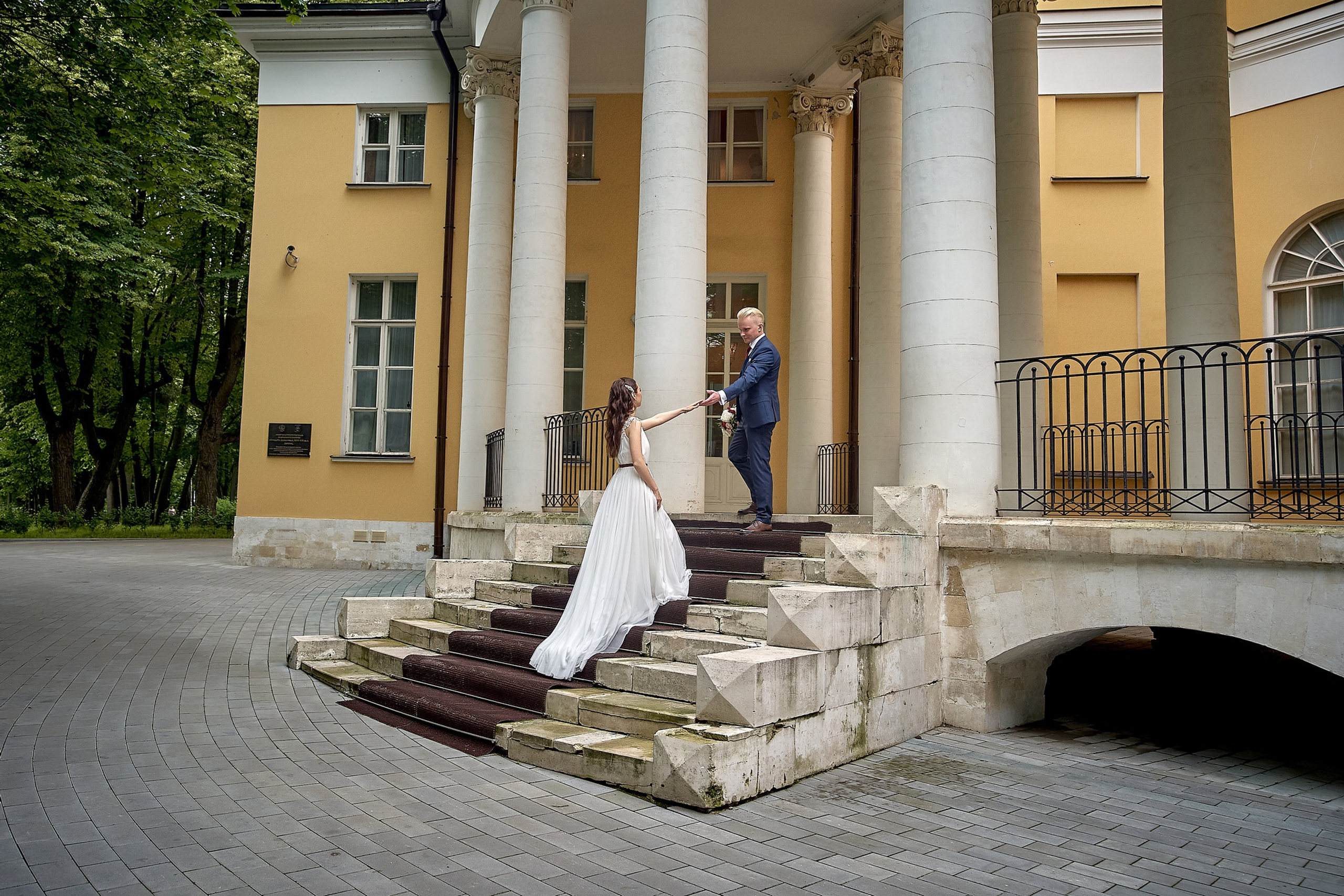 Необычное утро невесты и жениха в готическом стиле. Фотограф в Москве Сергей Гаварос