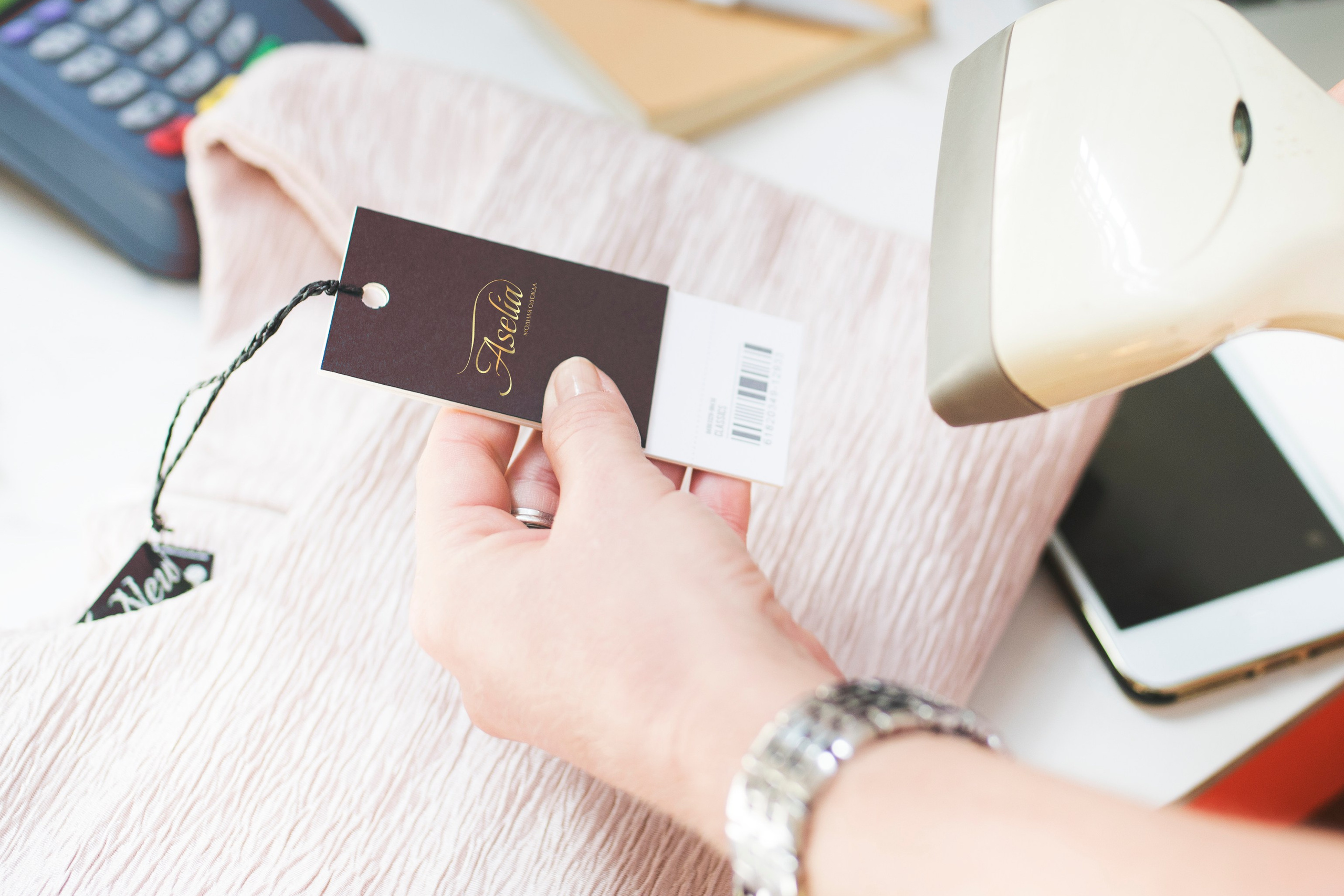 ASELIA | Модная женская одежда в Москве. ANNSOUL — графический и brand — дизайнер