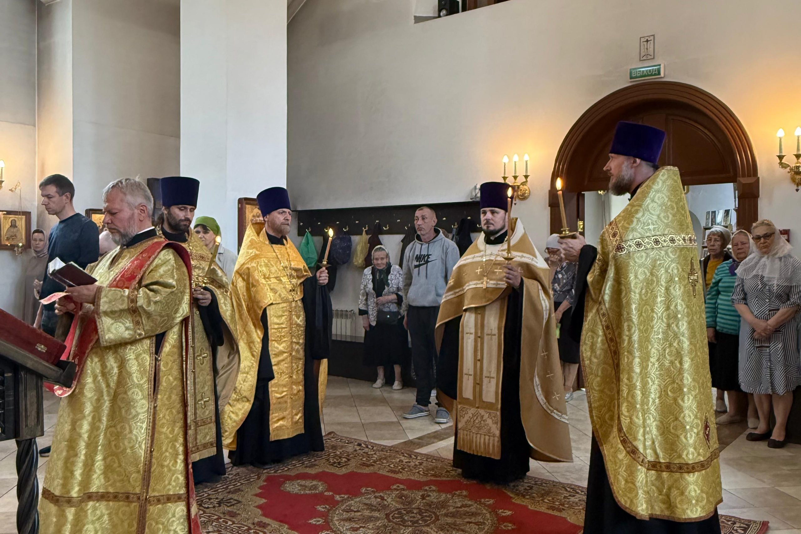 МИТРОПОЛИТ ИГНАТИЙ ПРИНЯЛ УЧАСТИЕ В ЛИТУРГИИ В ВОЛОГДЕ. Саратовское Северо-Западное благочиние